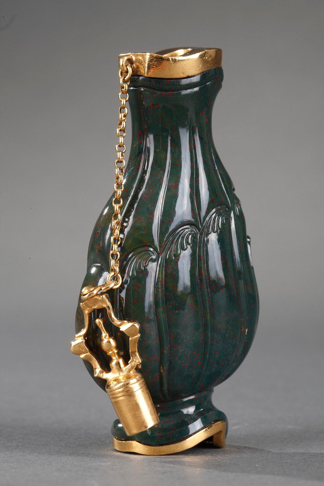 Jasper and Gold Flask 18th Century. English Craftsmanship For Sale 3