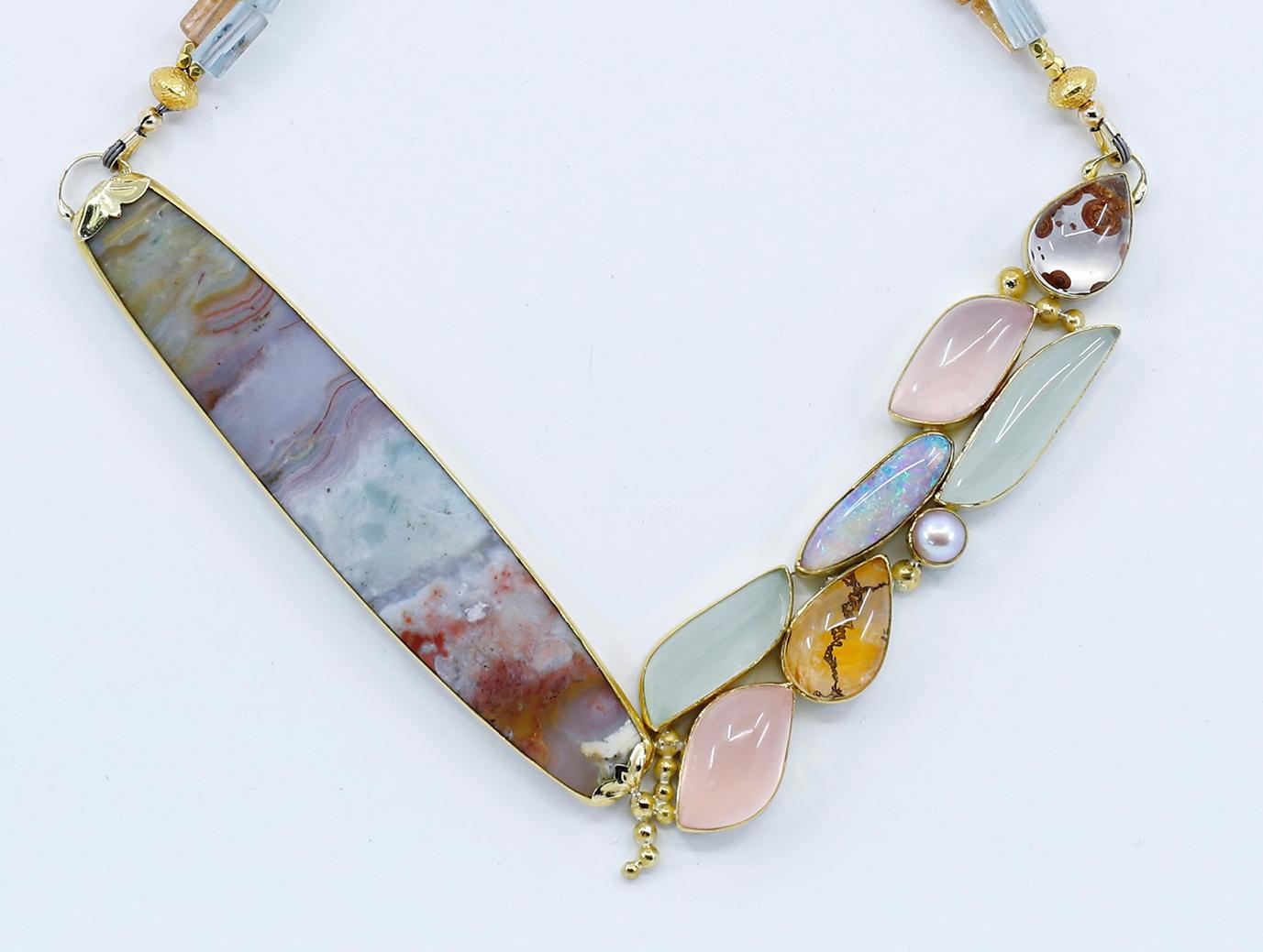 Collana di diaspro Boulder Opale Acquamarina Perla Oro 22k 18k A. Silver in vendita 1