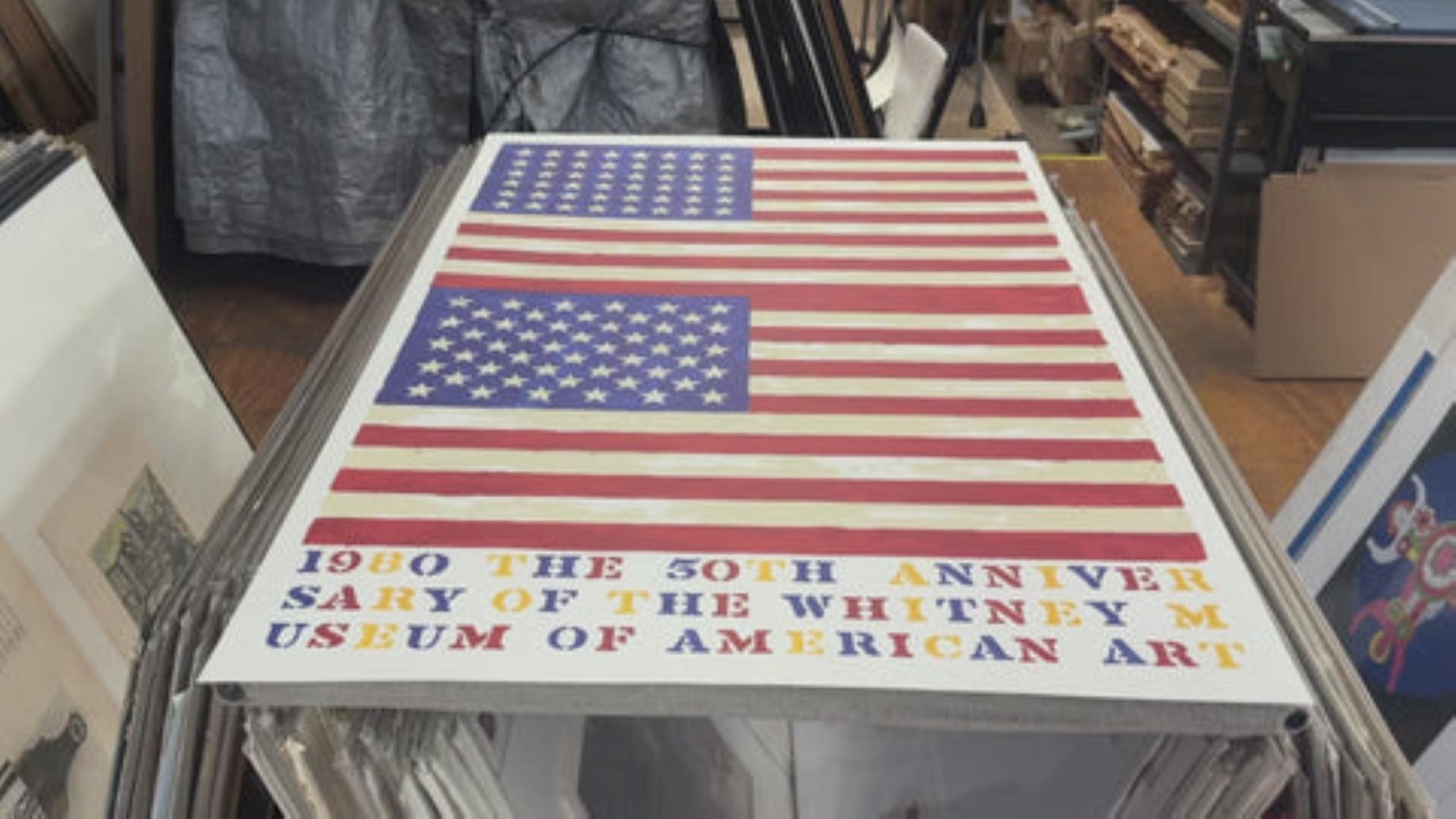 50° Anniversario del Whitney Museum of American Art (Doppia Bandiera) Di Jasper Johns in vendita 2