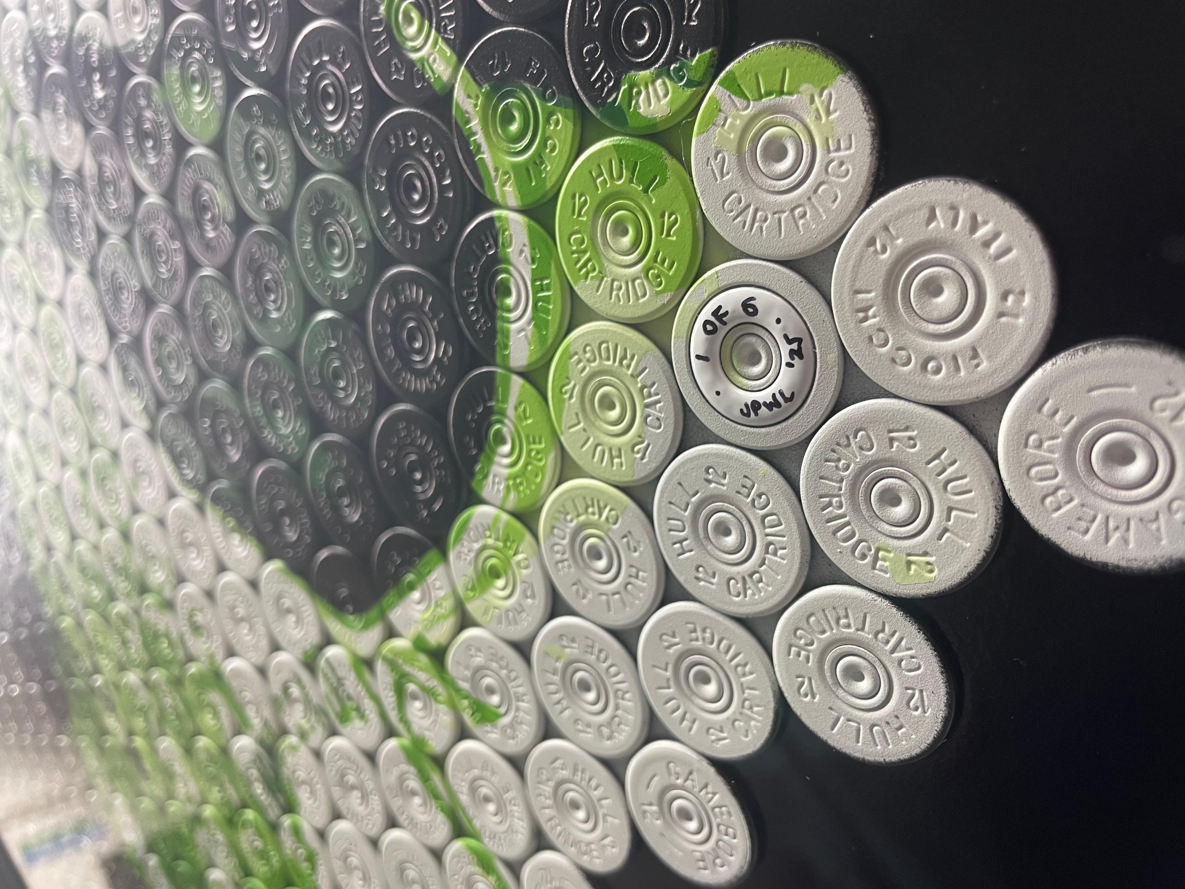 Snoop - Original Flintenlaufgeschoss Original Kunstwerk - Snoop Dog - Jasper Leadbeater im Angebot 2