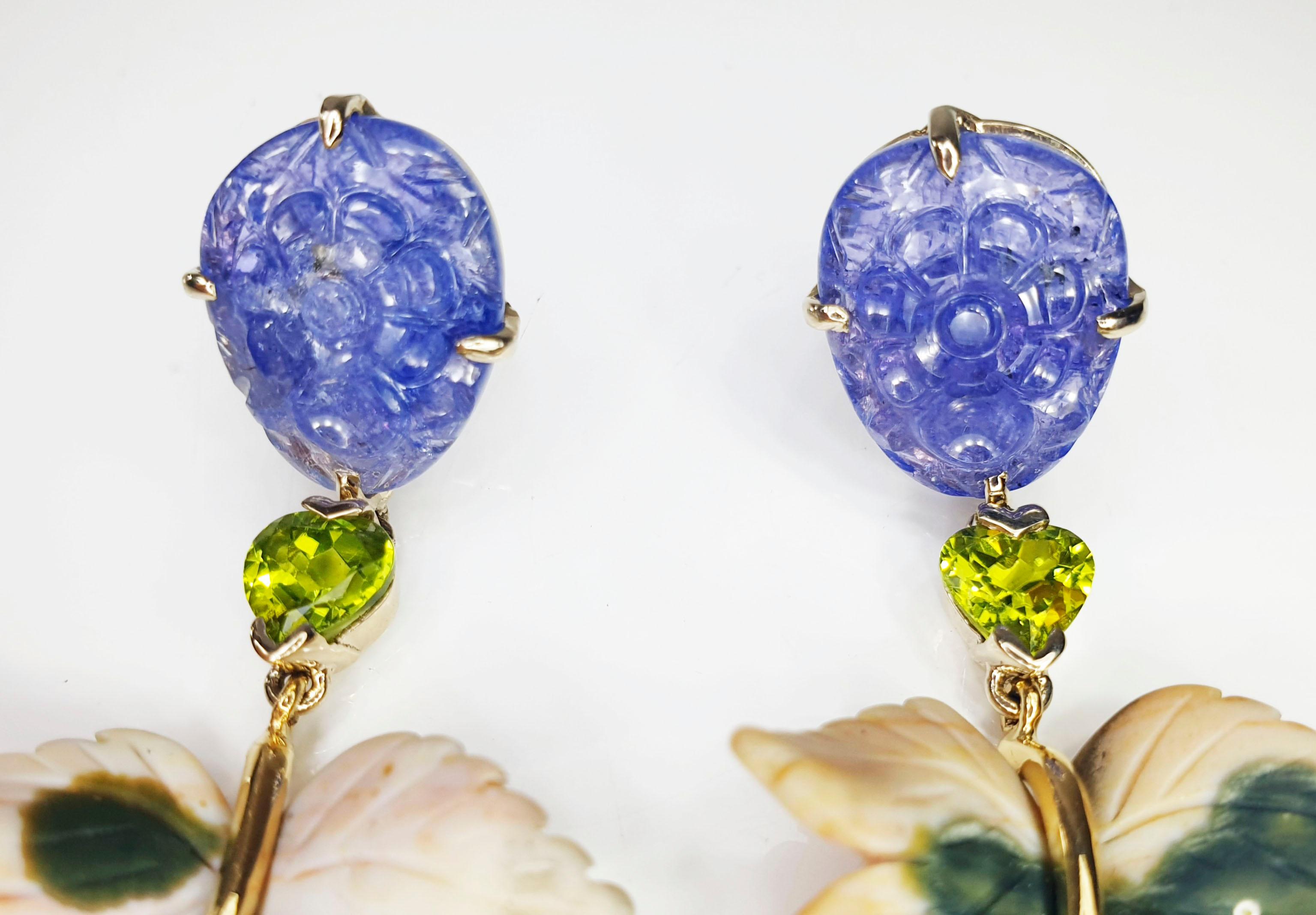 Brilliant Cut Jasper Leafs Carved Tanzanites Peridote in Yellow and White 18k Gold Earrings For Sale