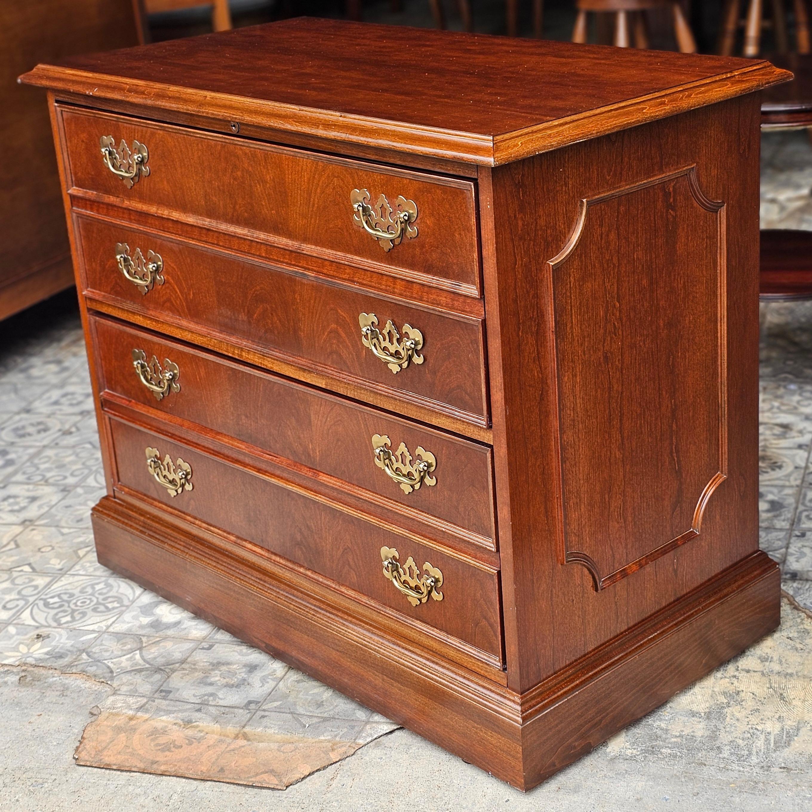 Jasper Mahogany Chippendale Executive Lateral Filing Cabinet For Sale 5