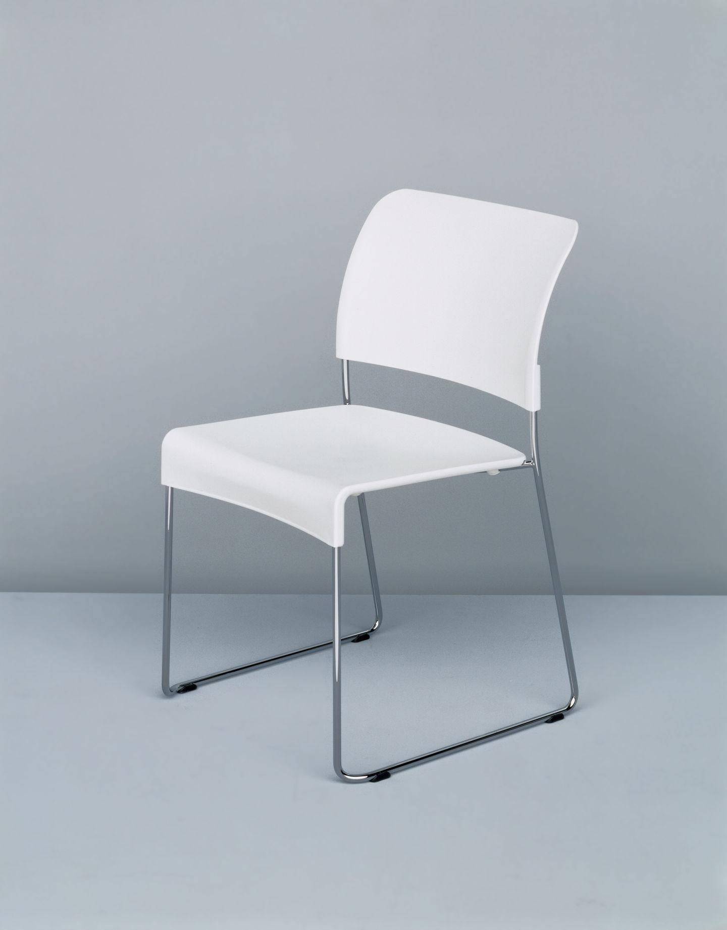 Chair designed by Jasper Morrison in 1999
Manufactured by Vitra, Switzerland.

With SIM, Jasper Morrison has created the perfect expression of the chair type inaugurated by David Rowland’s famed 40/4 chair in the 1960s. SIM is a successful