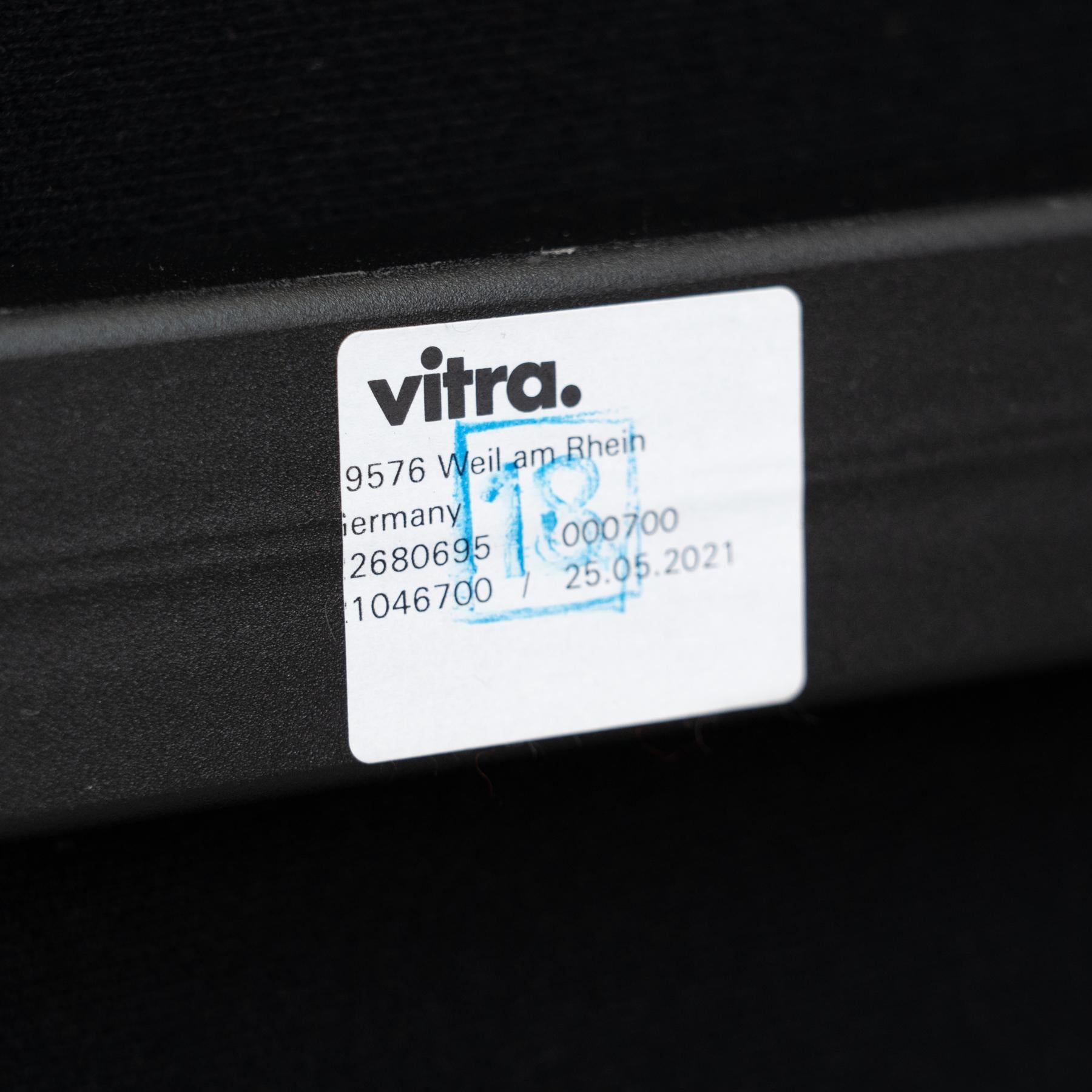 Jasper Morrison Sofa and Otomman Soft Modular Sofa by Vitra For Sale 7