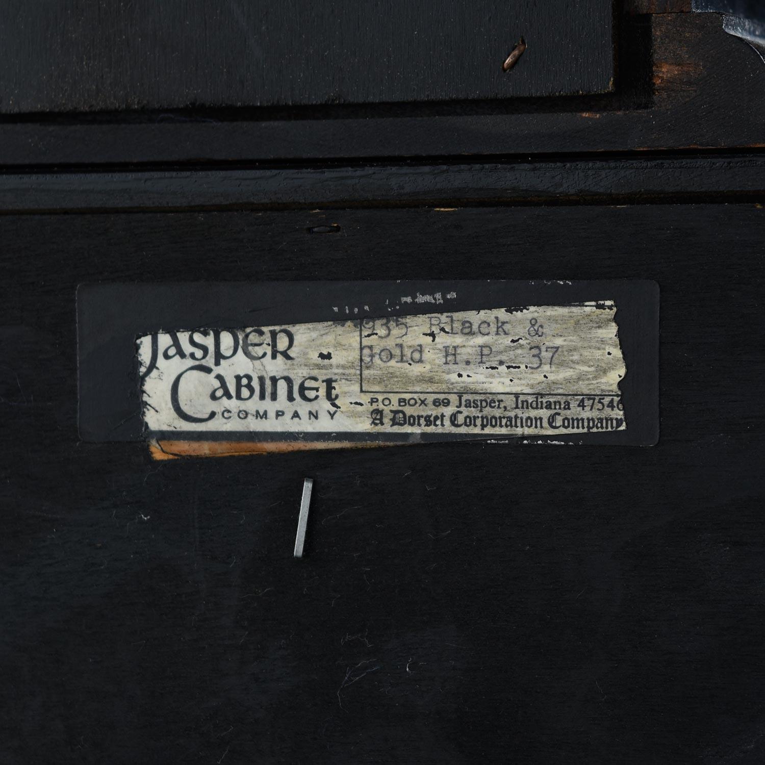 Jasper Chinoiserie Black Lacquer Display Cabinet Curio Credenza In Good Condition In Chattanooga, TN