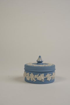 Jasperware Blue and White 'Wedgewood' Pointed Top Box