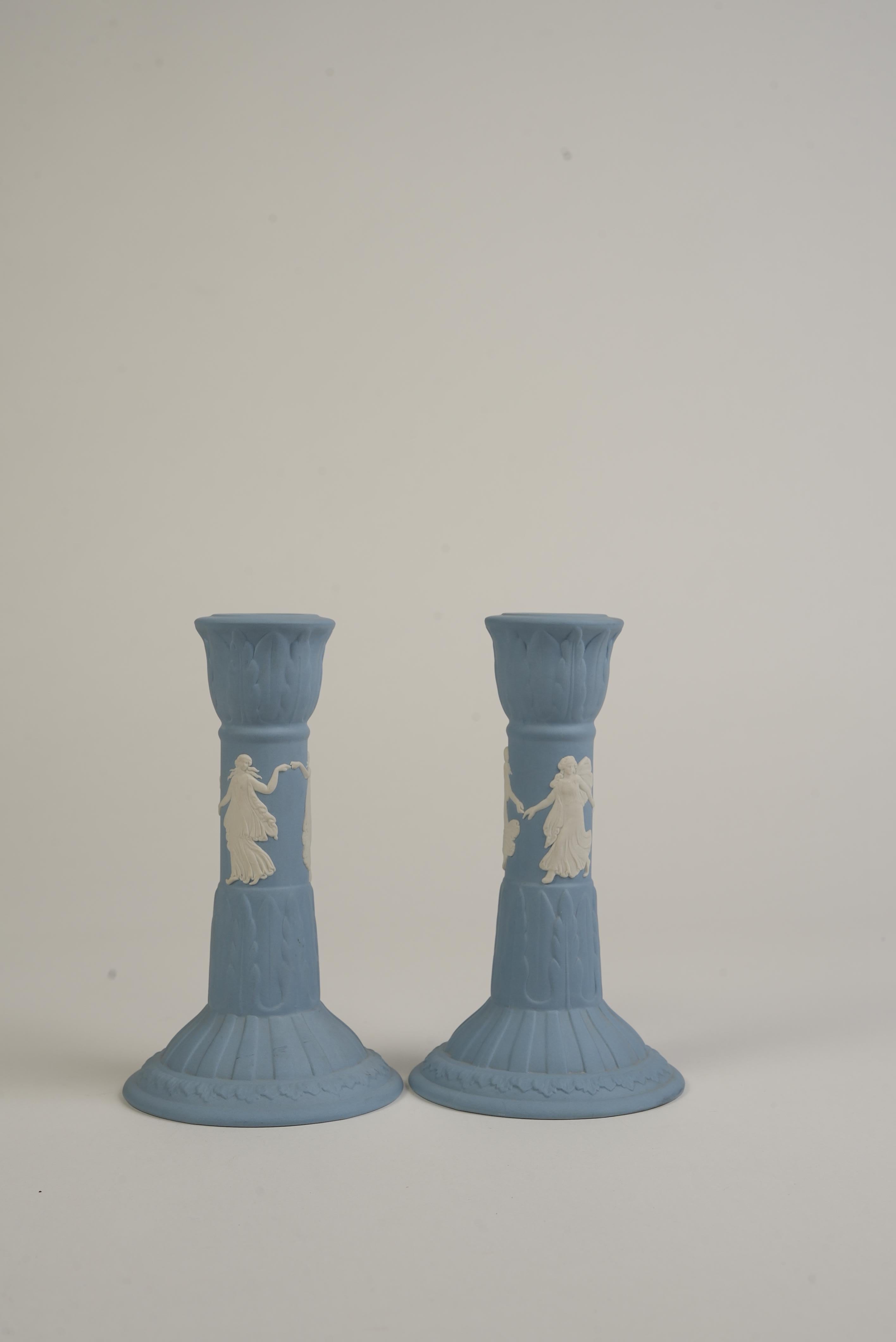 Jasperware, Wedgewood, Candelieri blu e bianchi, 1940 In condizioni buone in vendita a Worcester Park, GB