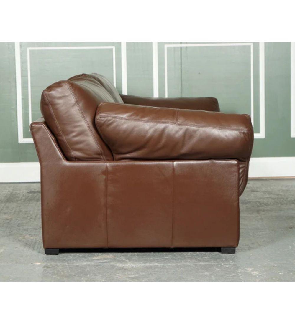 Java Braunes Leder-Sofa mit 3 Etagen, Teil der Suite von John Lewis (Britisch) im Angebot