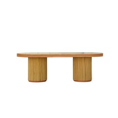 Tavolo da pranzo Java in rattan colorato e similpelle di Popus Editions