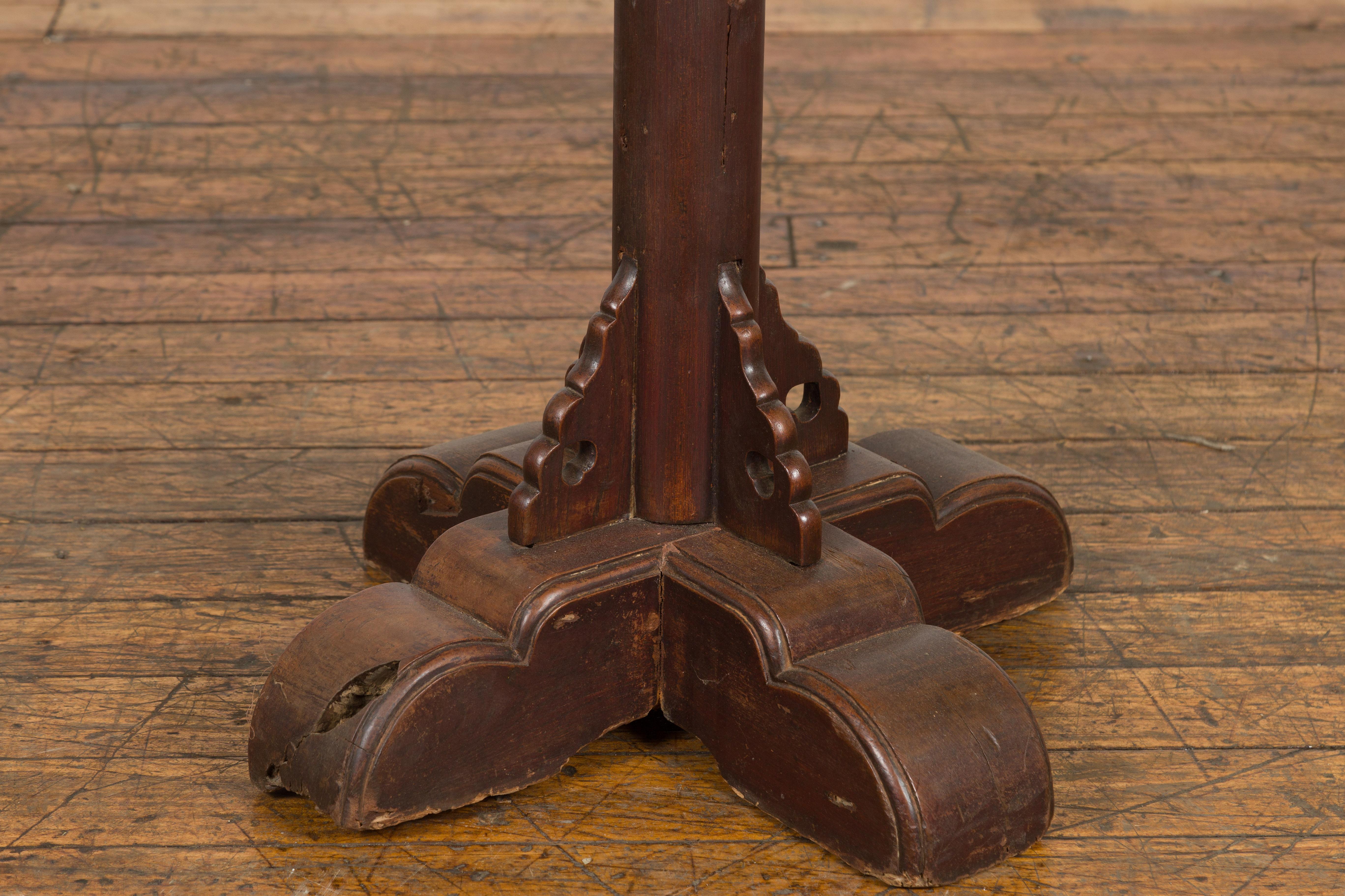 19th Century Small Antique Pedestal End Table with Round Top  For Sale