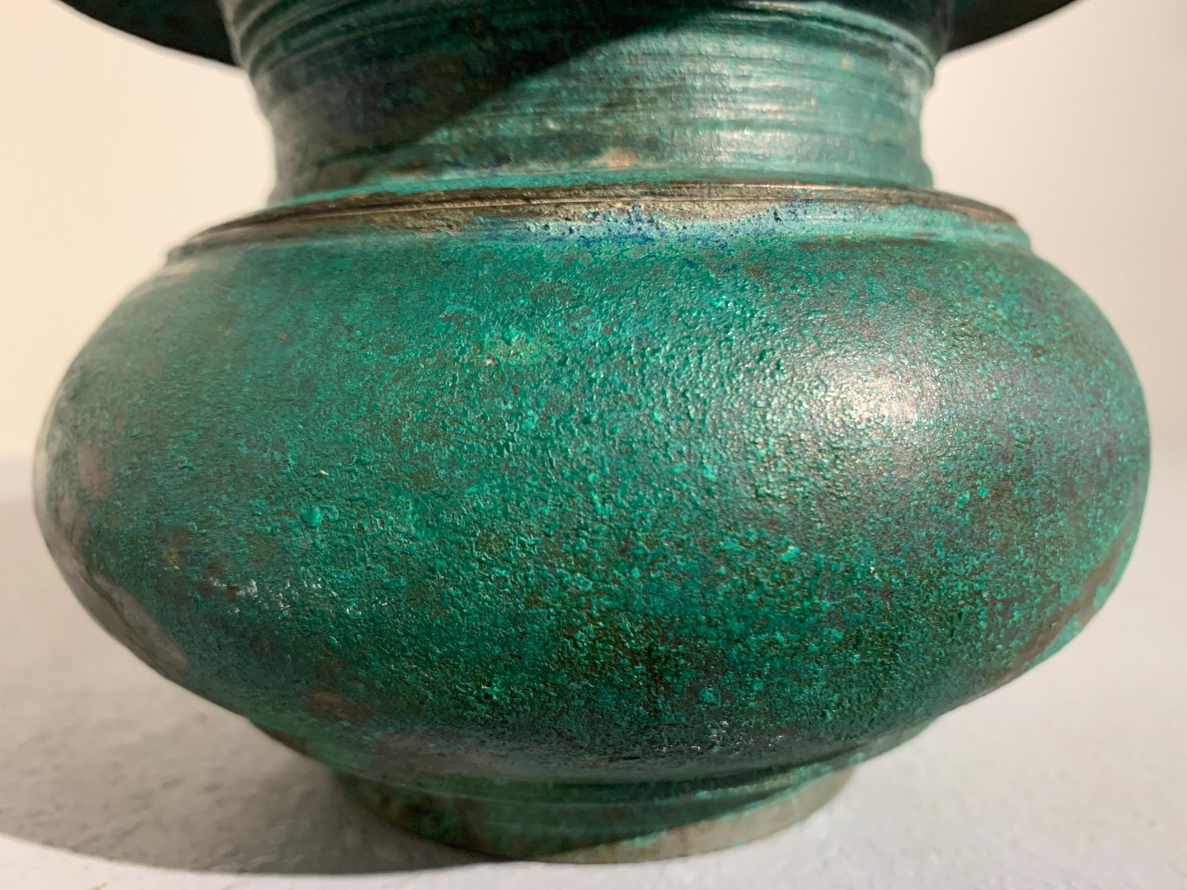 Javanese Bronze Offering Vessel, Central Javanese Period, 13th Century 1