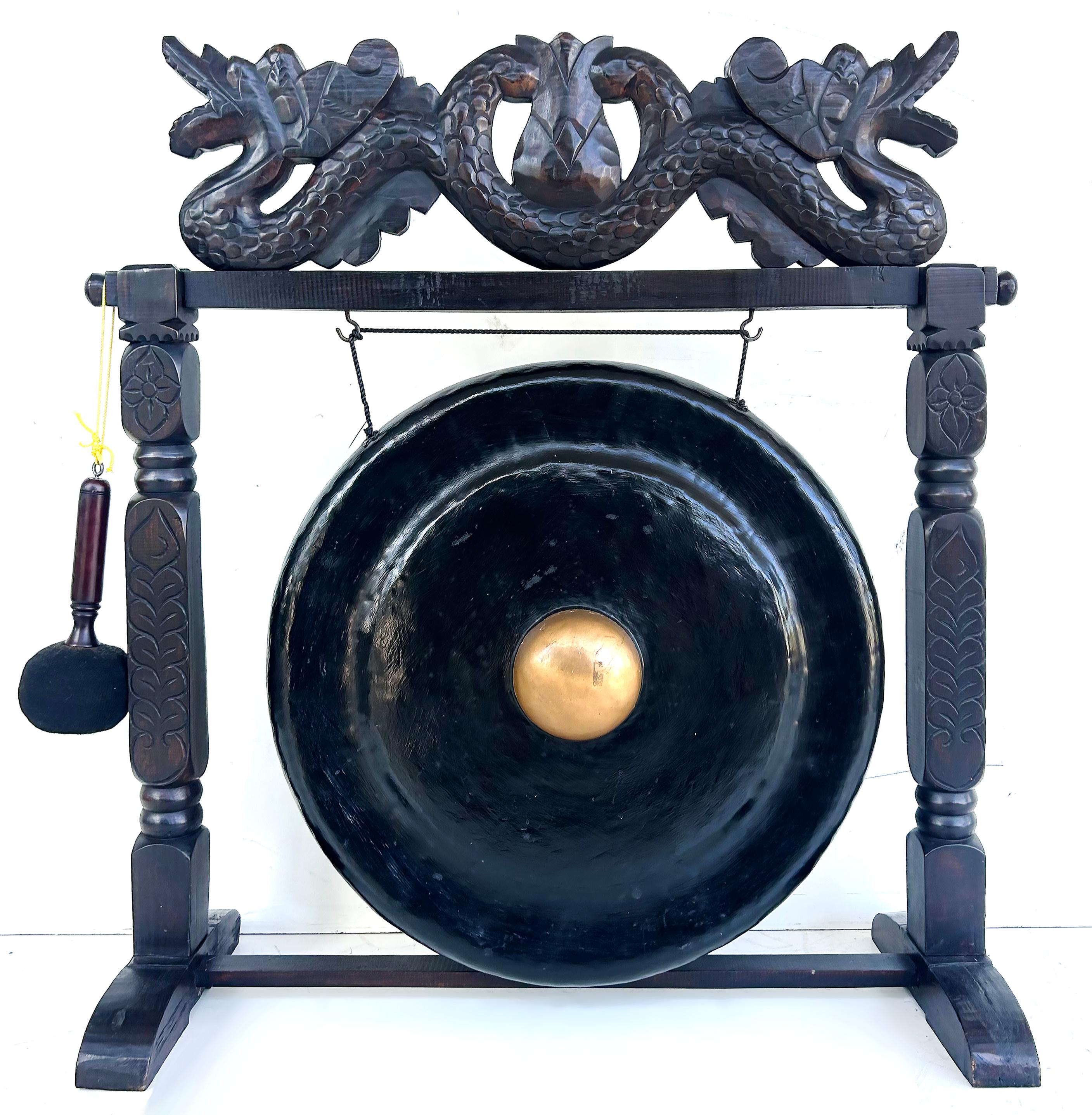 Javanese Gong on Carved Stand For Yoga and Meditation, Late 20th Century For Sale 3