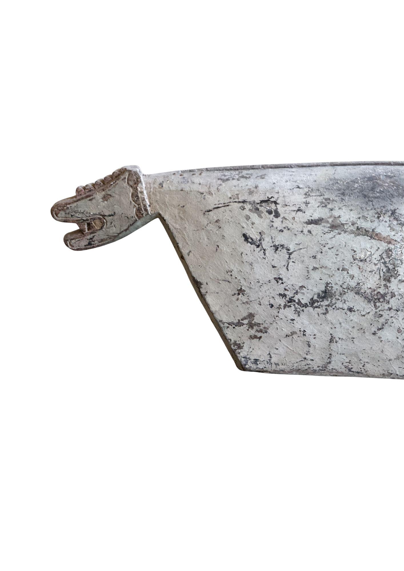 Javanese hand-carved kentongan slit drum carving depicting mythical horse c.1920 Madera dura en venta