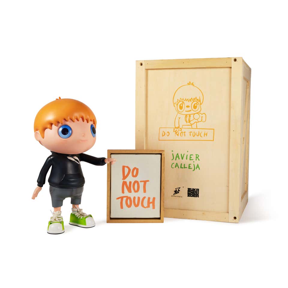 Do Not Touch (Color) 2020. Sculpture, Limited Edition of 250 by Javier Calleja