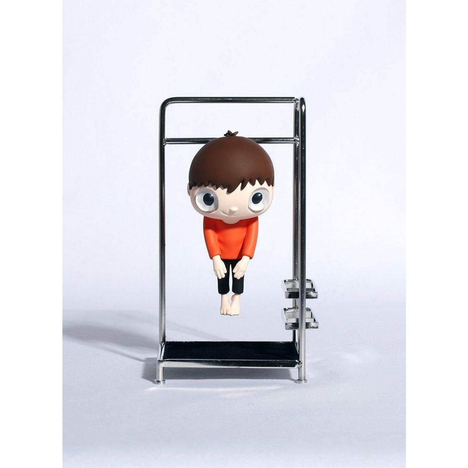 JAVIER CALLEJA - Little Maurizio Figurine (Random colorway) Modern Anime Design - Gray Figurative Sculpture by Javier Calleja