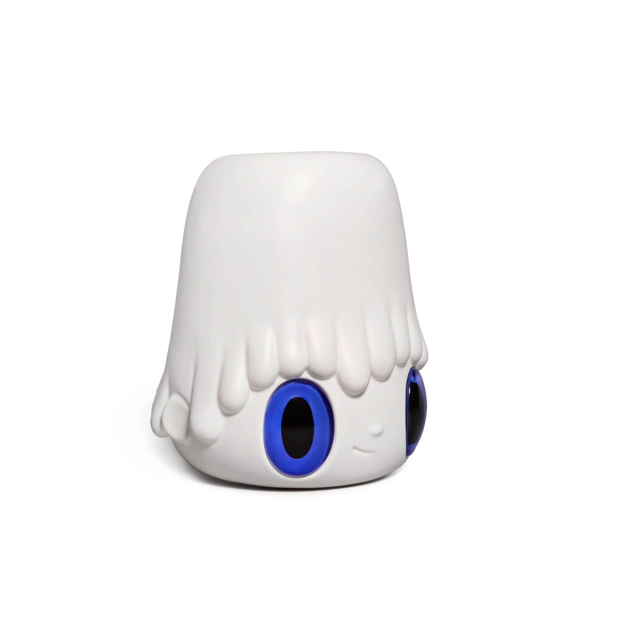 JAVIER CALLEJA Vaso di fiori bianchi 'Pot Pop Top' (occhi blu) Design moderno limitato - Figurative Sculpture Grigio di Javier Calleja