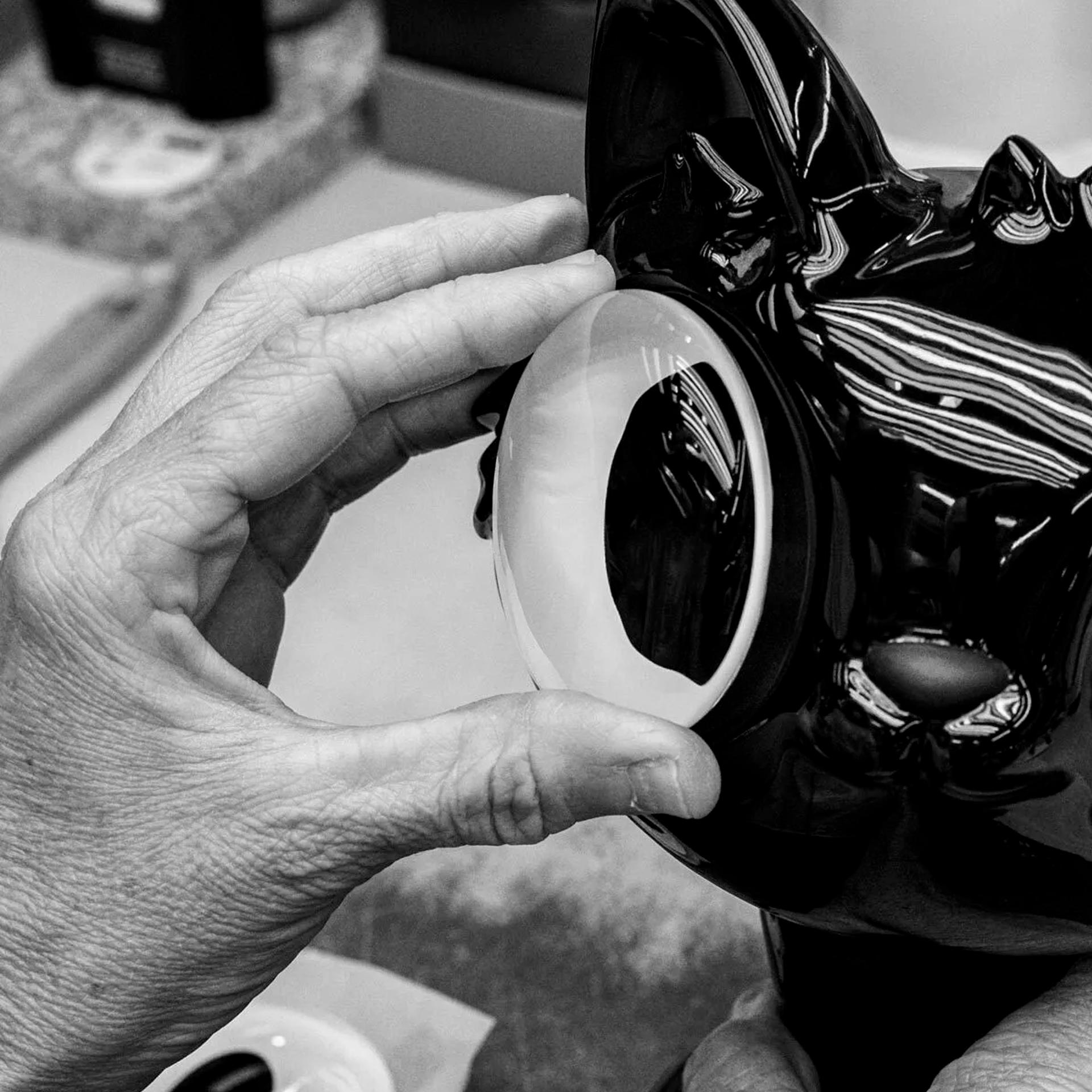 Sculpture de petit chat diable, conçue par Javier Calleja et Lladro. en vente 6