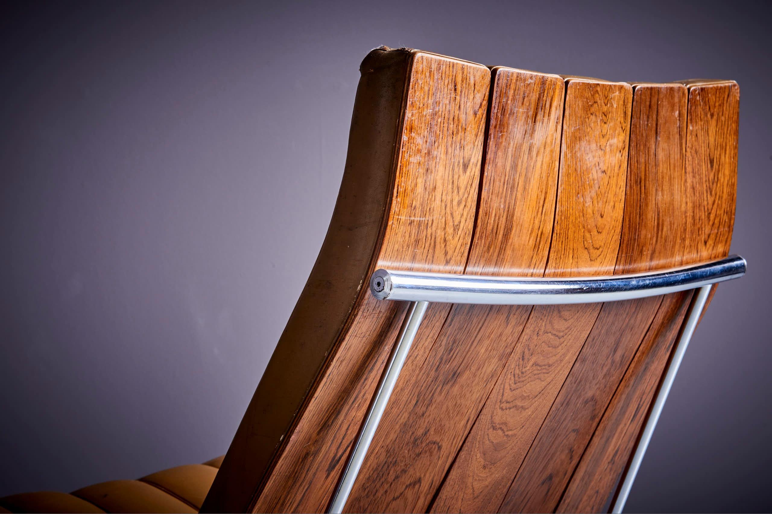 Spanish Javier Carvajal Leather Lounge Chair for Martinez Medina, Spain - 1960s  For Sale