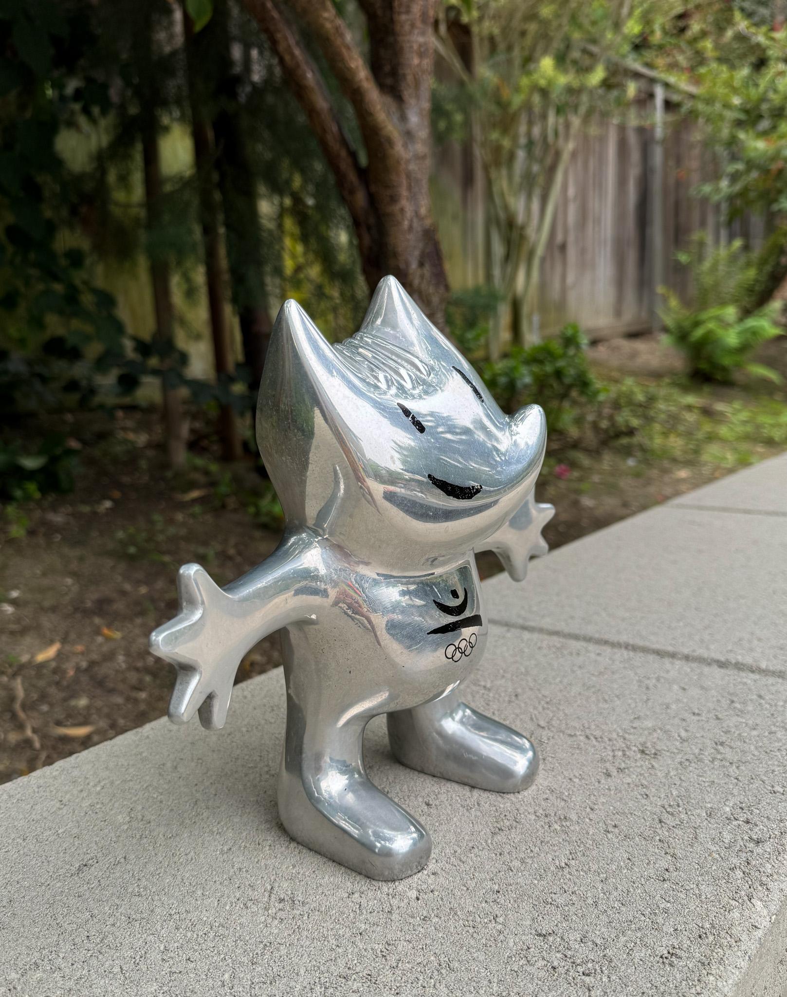 Javier Mariscal 1992 Olympische Spiele Barcelona Aluminium COBI Mascot-Skulptur aus Aluminium (Postmoderne) im Angebot