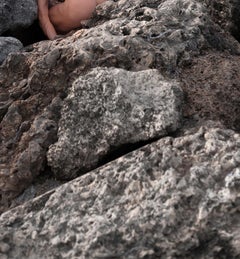 Engulfment - Cartagena 3. Aus der Serie Engulfment. Farbige Aktfotografie