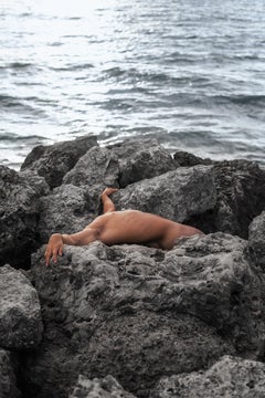 Engulfment - Cartagena 4. Aus der Serie Engulfment. Farbige Aktfotografie