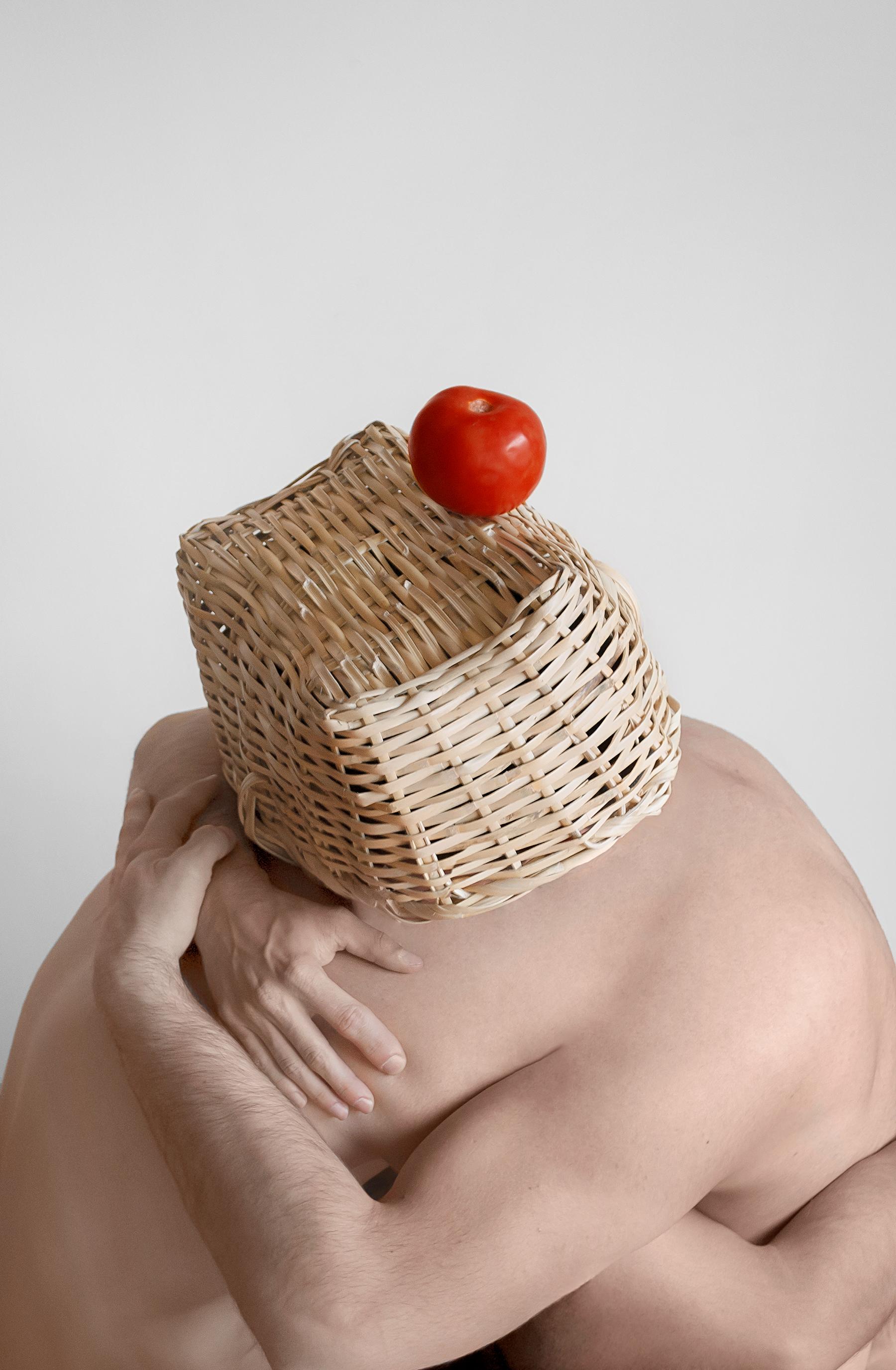 Je suis dissous #1 et Amorphism Juntos, Diptych. Photographies couleur chair - Beige Nude Photograph par Javier Rey