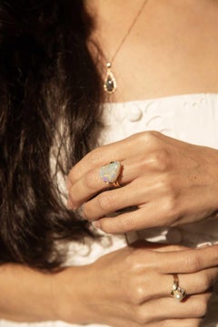 Vintage Circa 1970s Freeform Australian Crystal Opal Ring 18 Carat Yellow Gold