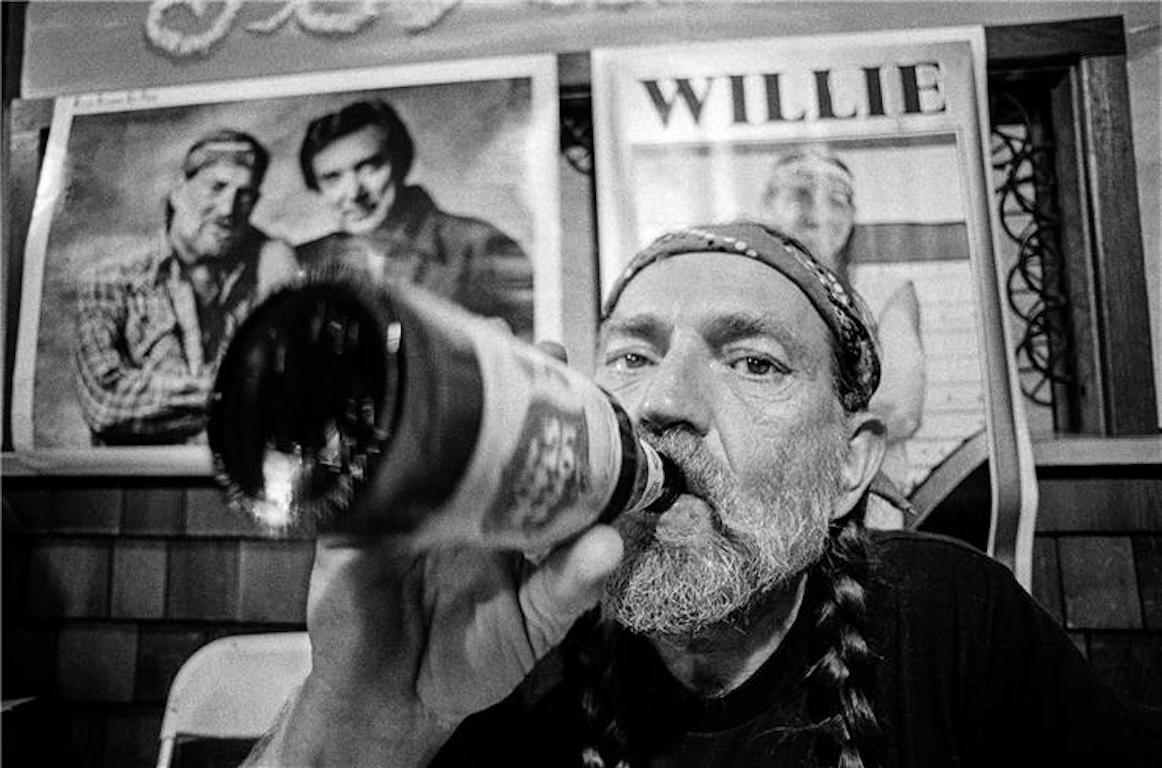 Jay Dickman Black and White Photograph - Waylon Jennings