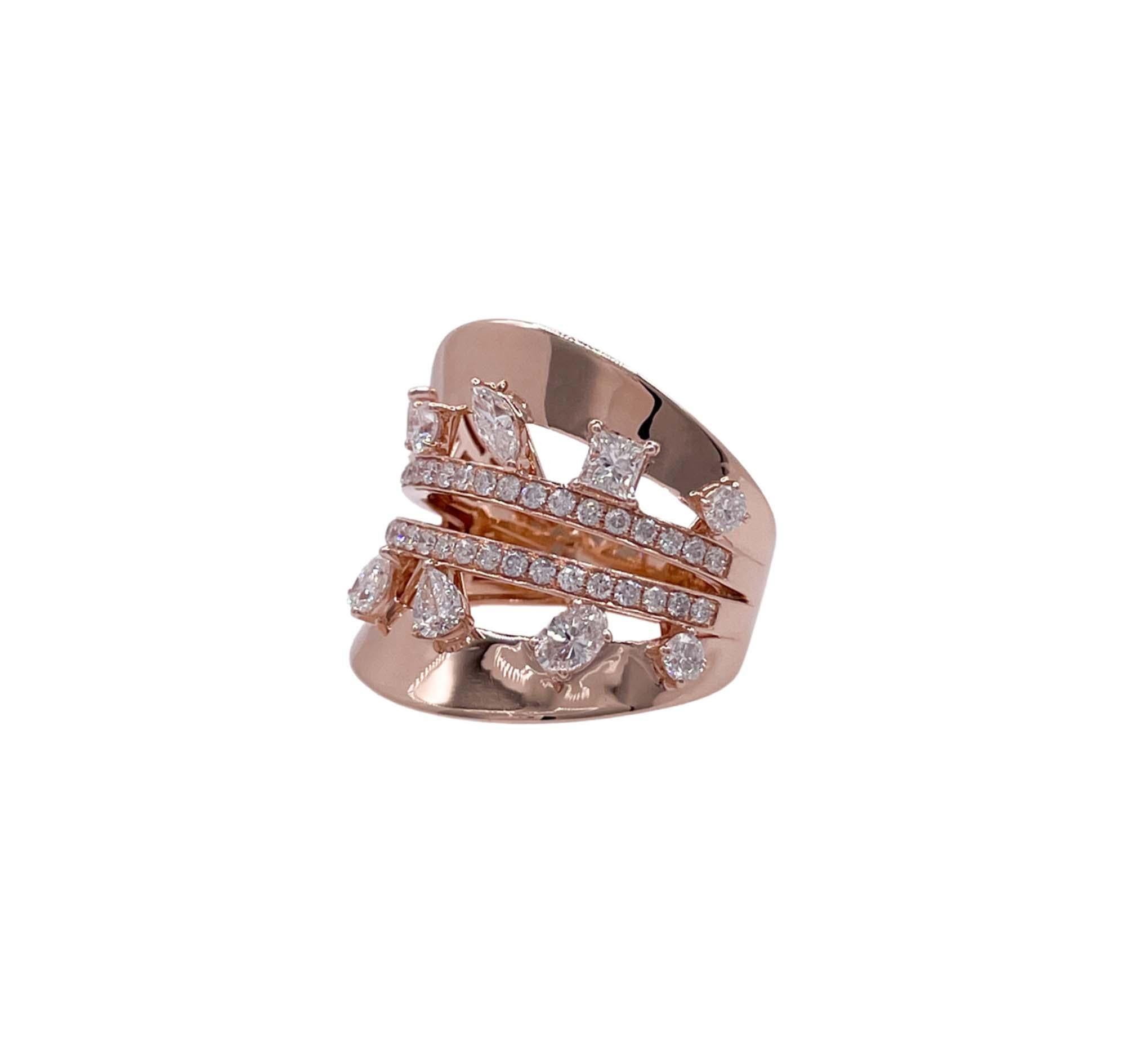Taglio misto Anello a fascia con diamante in oro rosa 14k Jay Feder in vendita