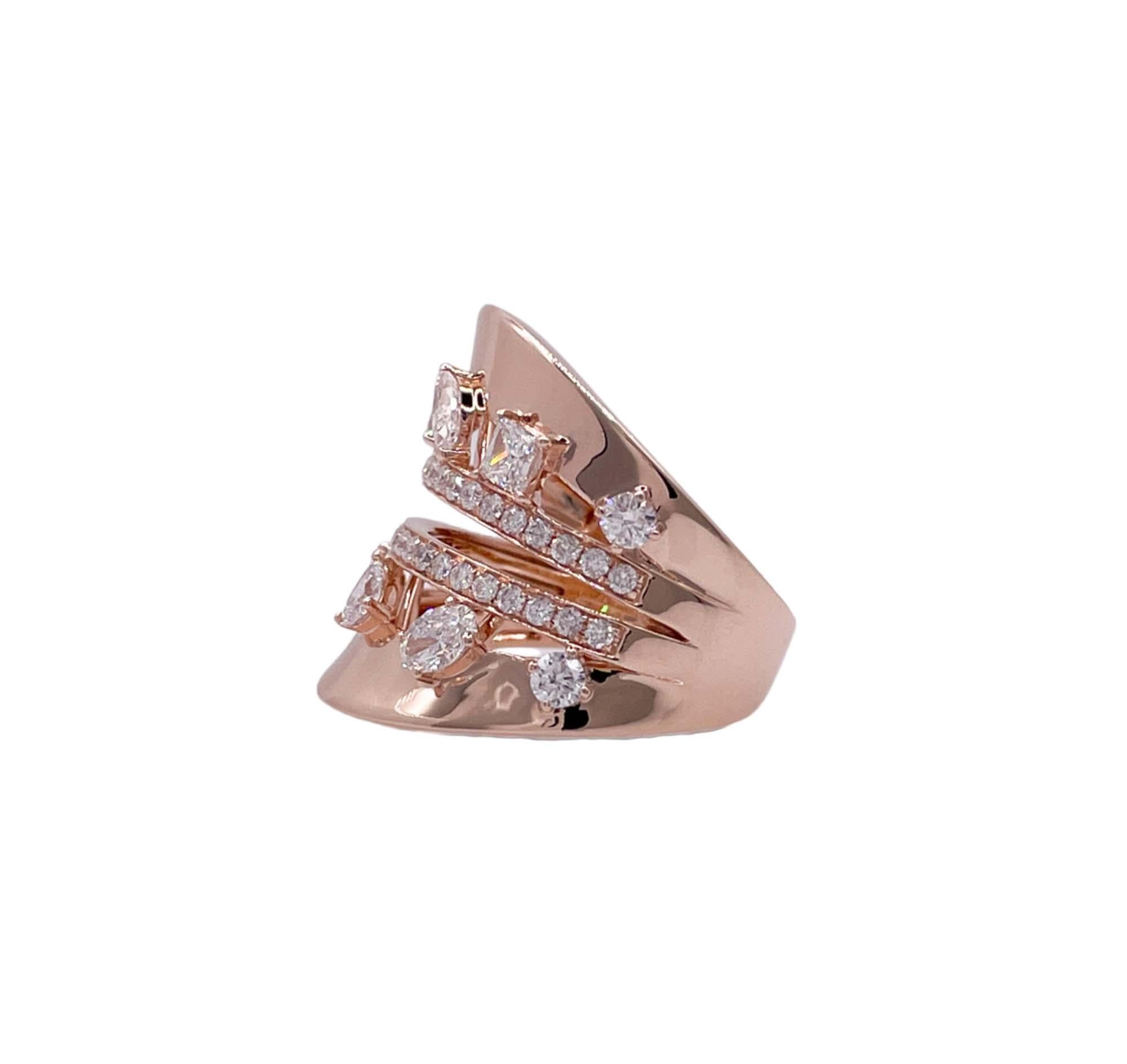 Anello a fascia con diamante in oro rosa 14k Jay Feder In condizioni buone in vendita a Boca Raton, FL