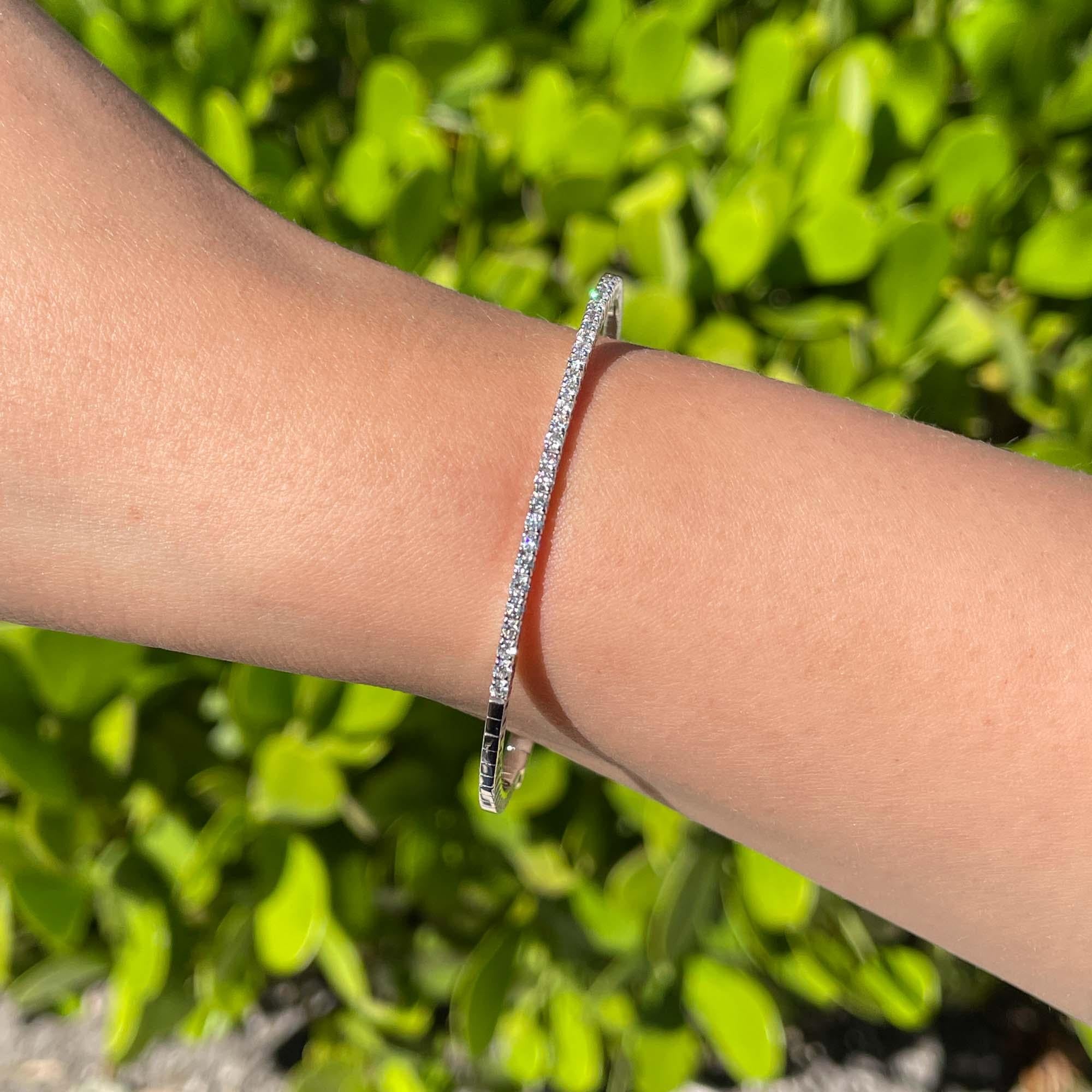 Taglio rotondo Jay Federing, bracciale da tennis con diamanti a metà strada in oro bianco 14k in vendita
