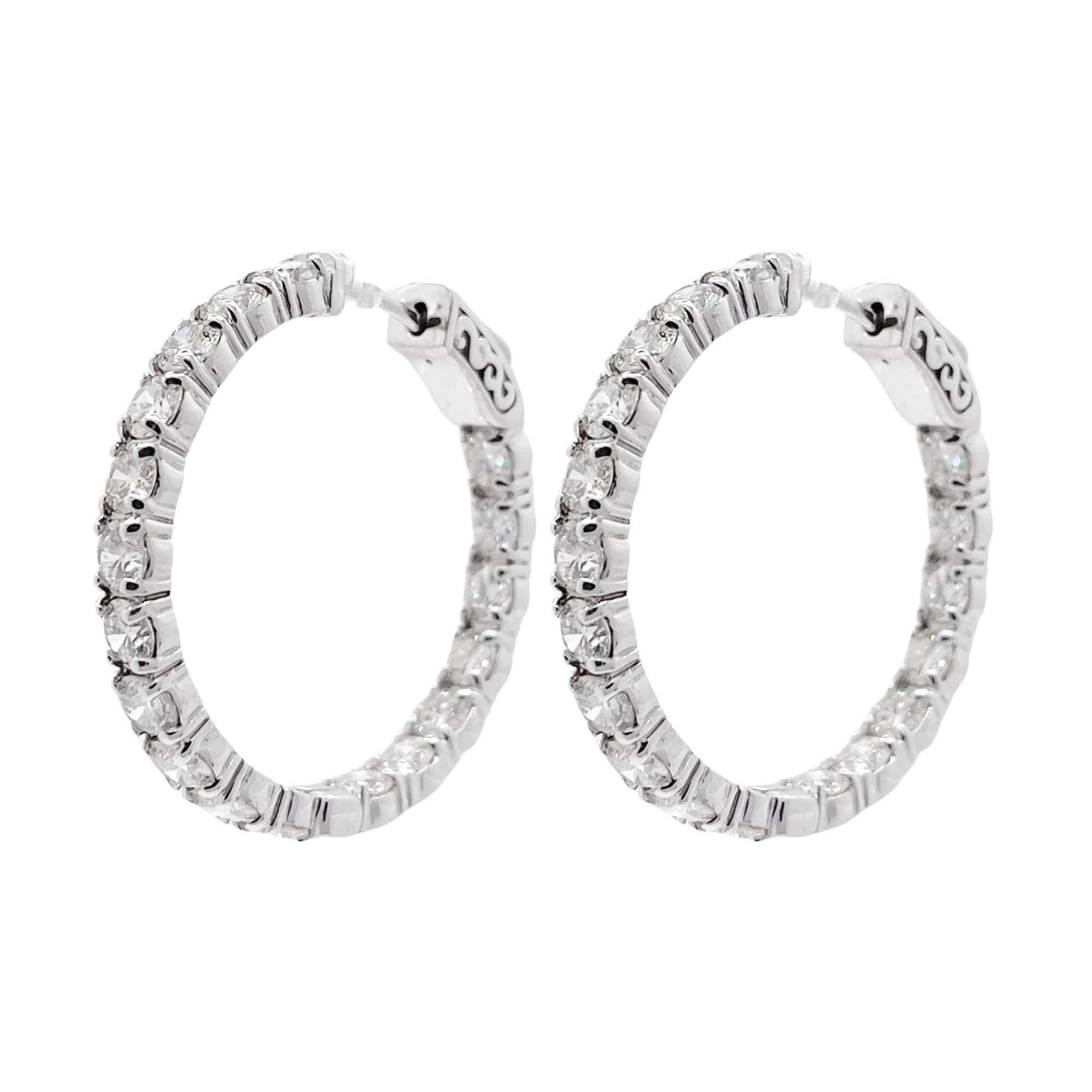 Round Cut Jay Feder 14k White Gold Diamond Hoop Earrings For Sale