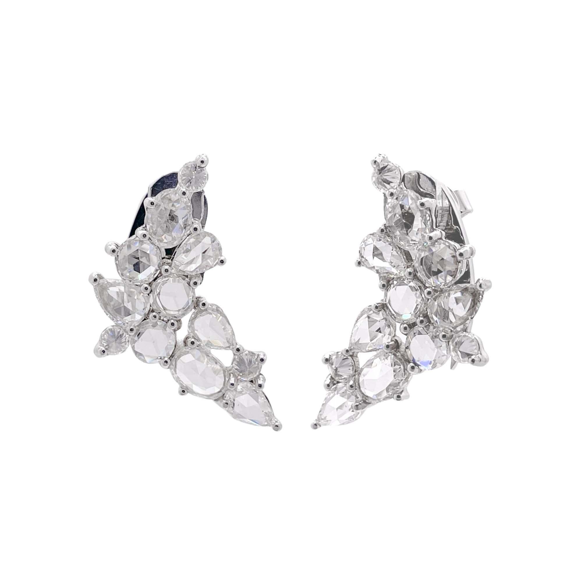 Taille rose Boucles d'oreilles en or blanc 14k de Jay Federing avec diamants en forme d'ailes en vente