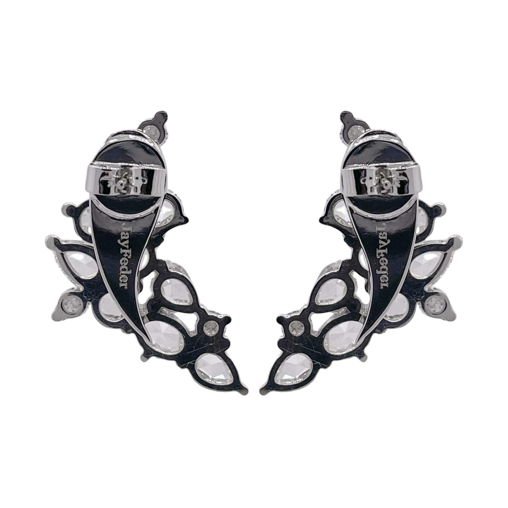 Boucles d'oreilles en or blanc 14k de Jay Federing avec diamants en forme d'ailes Bon état - En vente à Boca Raton, FL