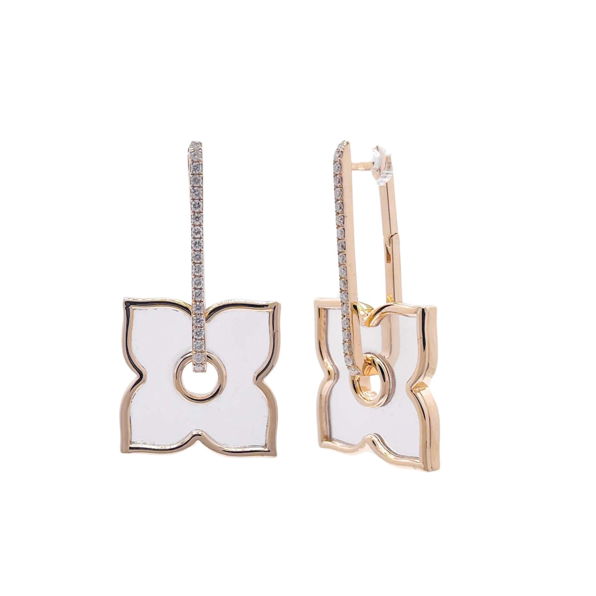 Round Cut Jay Feder 14k Yellow Gold Diamond Clear Flower Hanging Drop Earrings For Sale