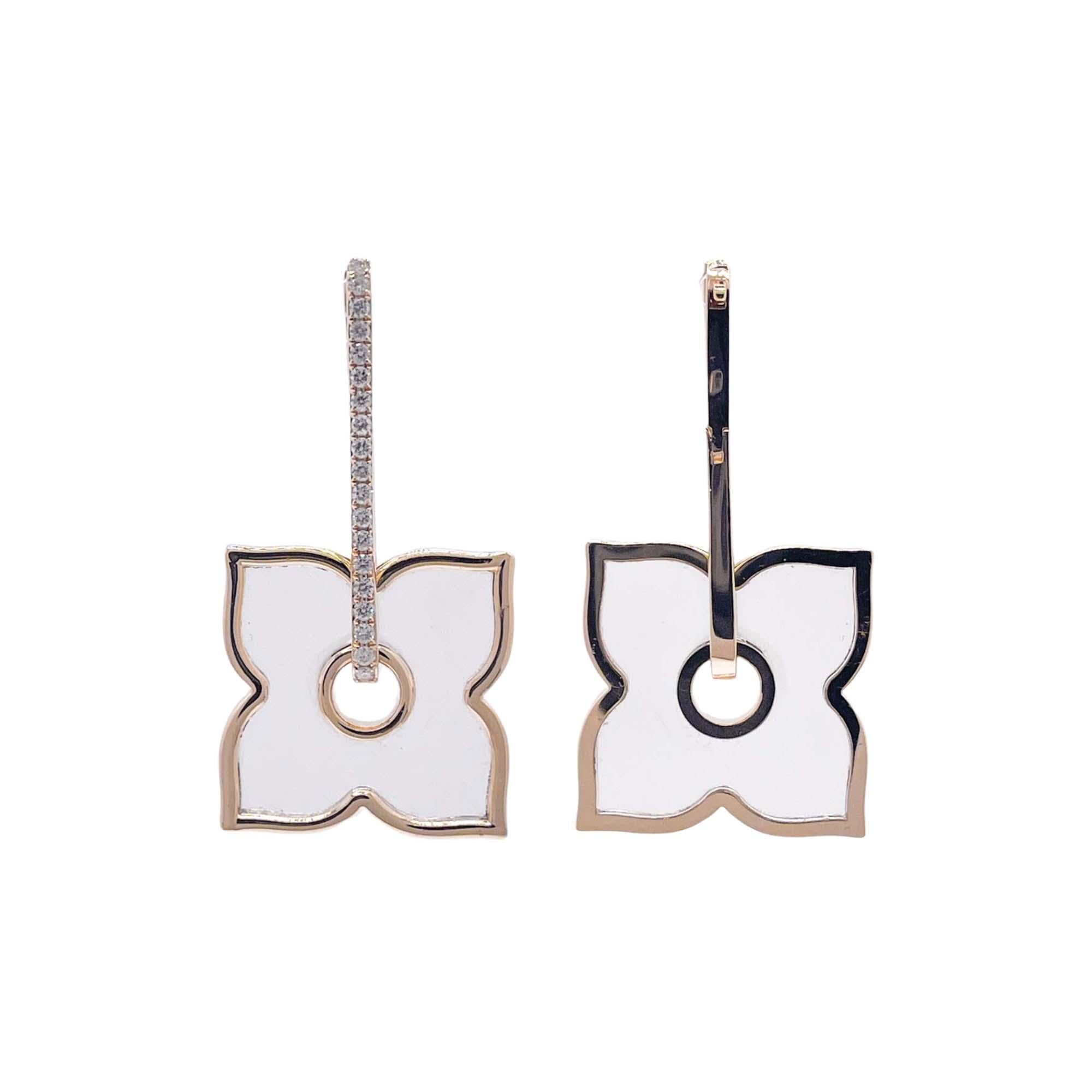 Jay Feder 14k Yellow Gold Diamond Clear Flower Hanging Drop Earrings In Good Condition For Sale In Boca Raton, FL