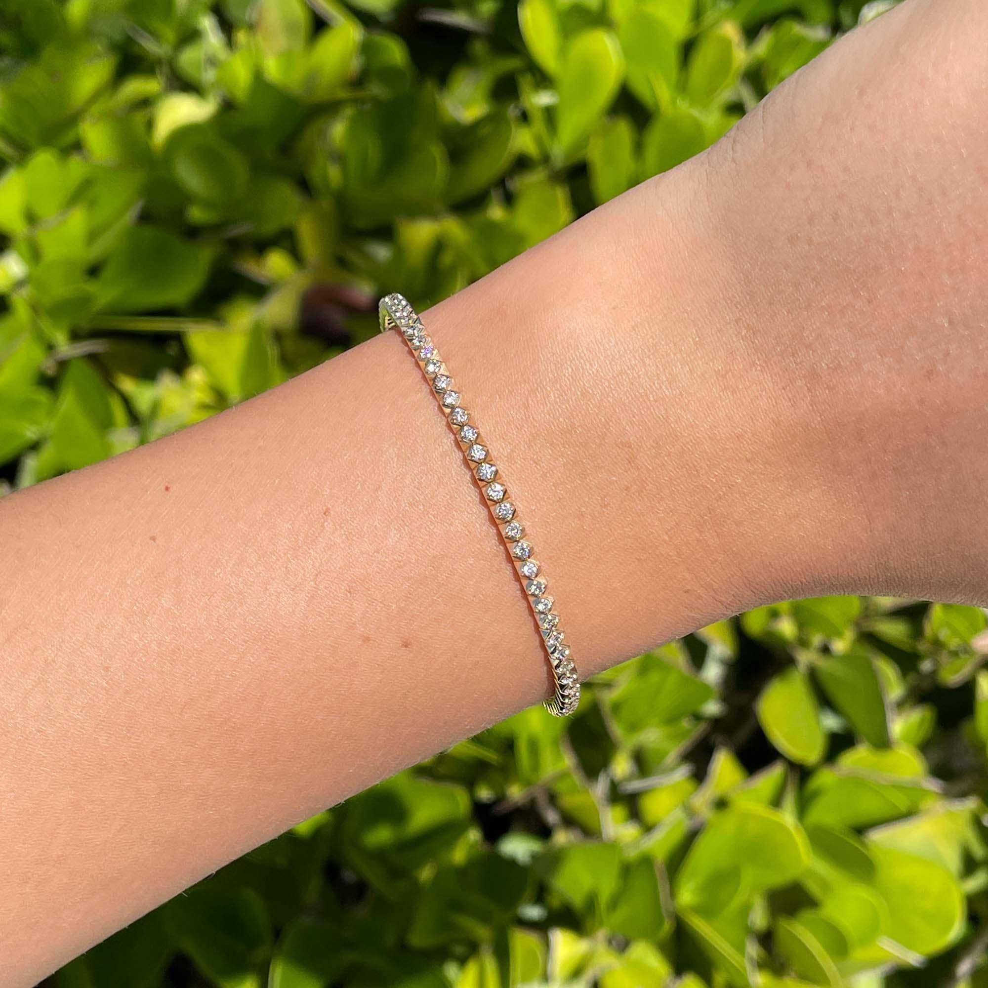 Women's or Men's Jay Feder 14k Yellow Gold Diamond Flex Bangle Bracelet For Sale