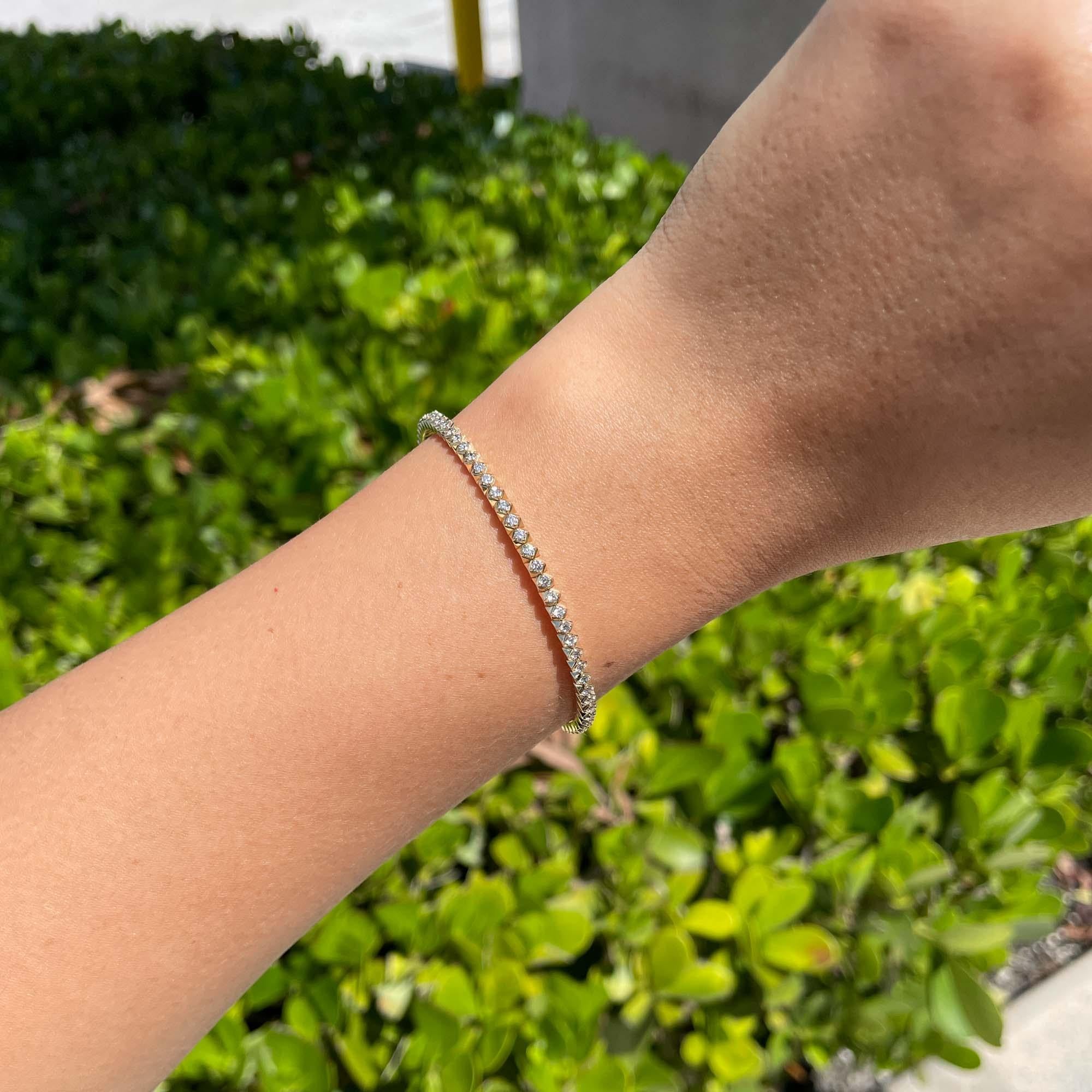 Jay Feder 14k Yellow Gold Diamond Flex Bangle Bracelet For Sale 1