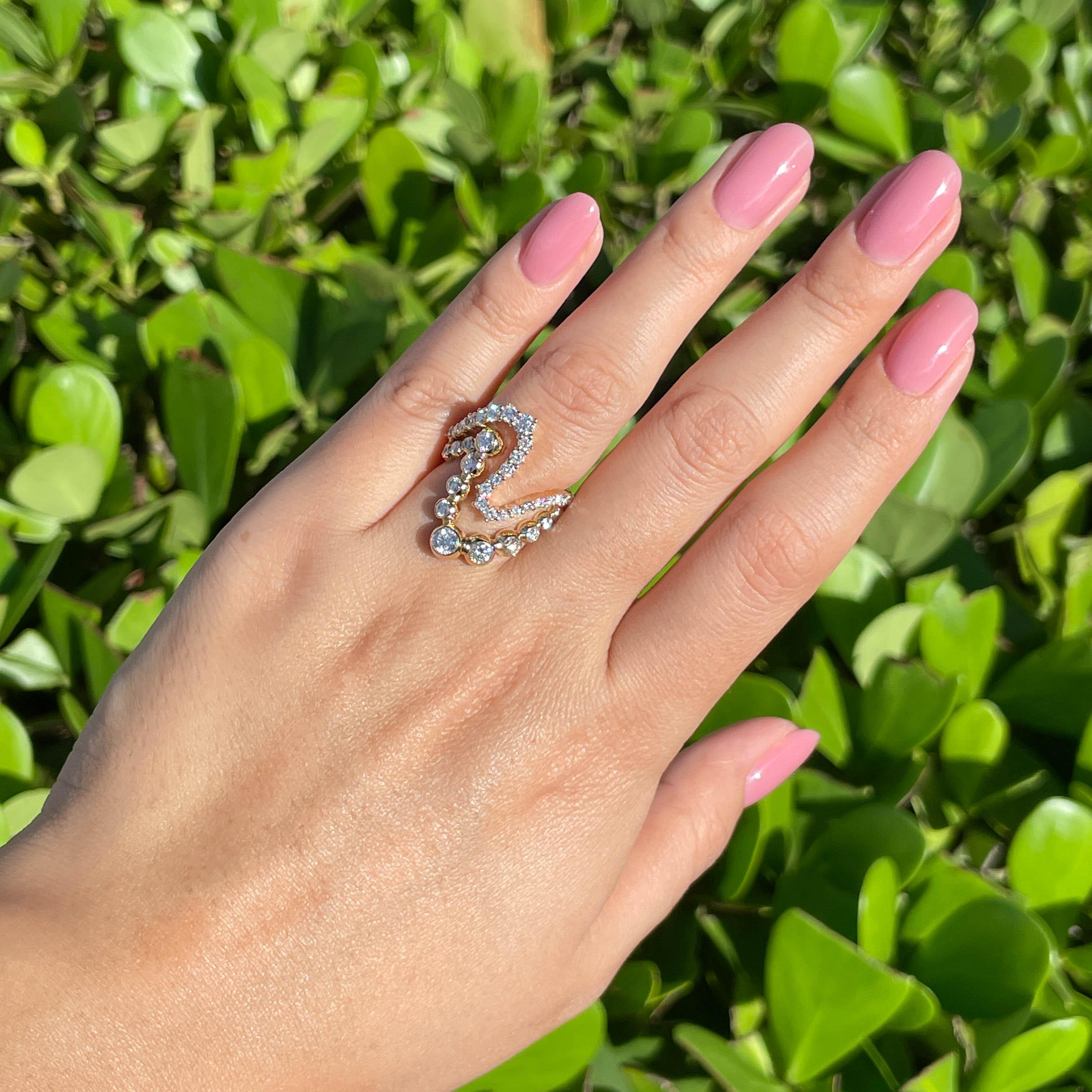 Jay Feder 14k Yellow Gold Round Diamond Bezel ZigZag Ring For Sale 7