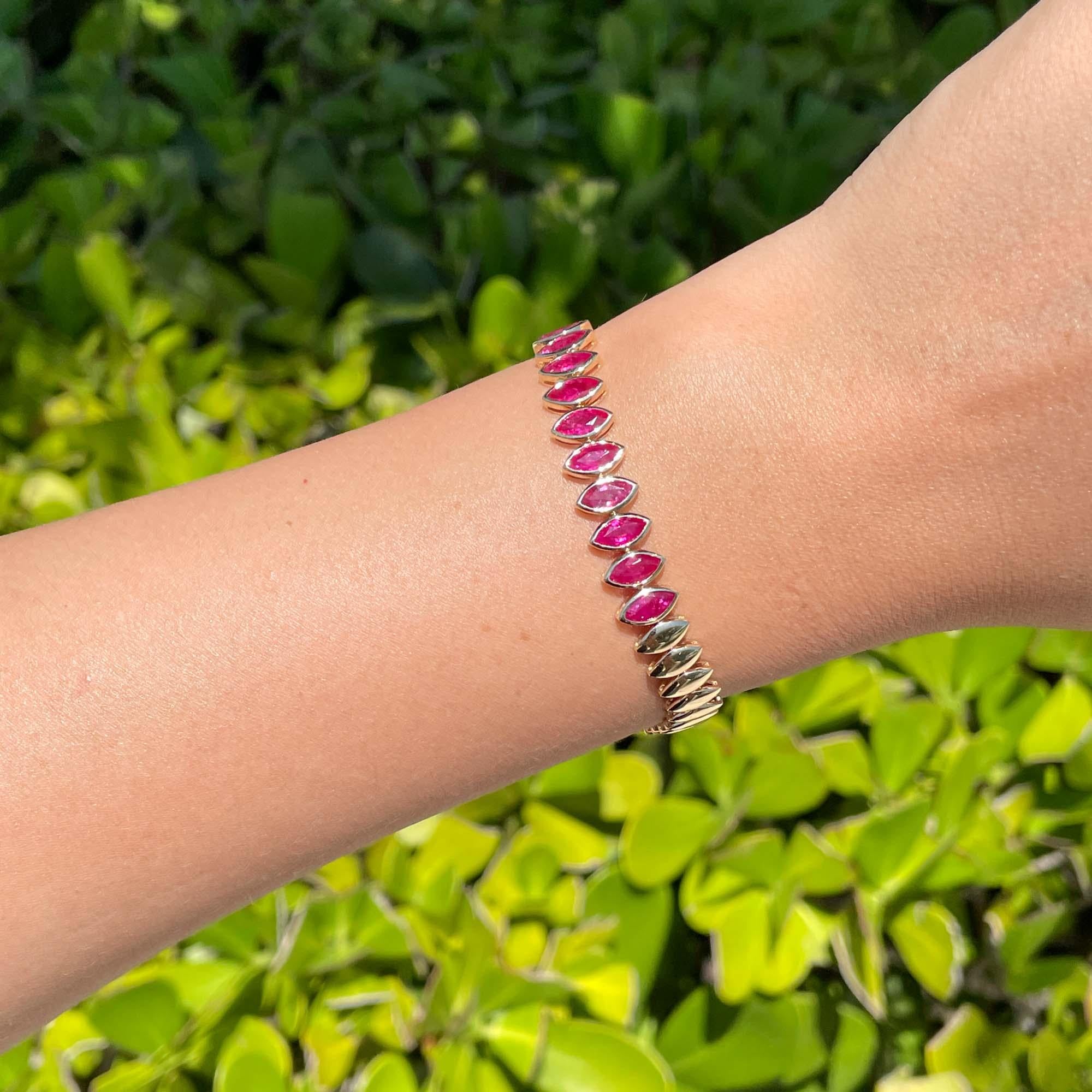 Jay Feders 14k Gelbgold Rubin Spike Tennisarmband (Marquiseschliff) im Angebot