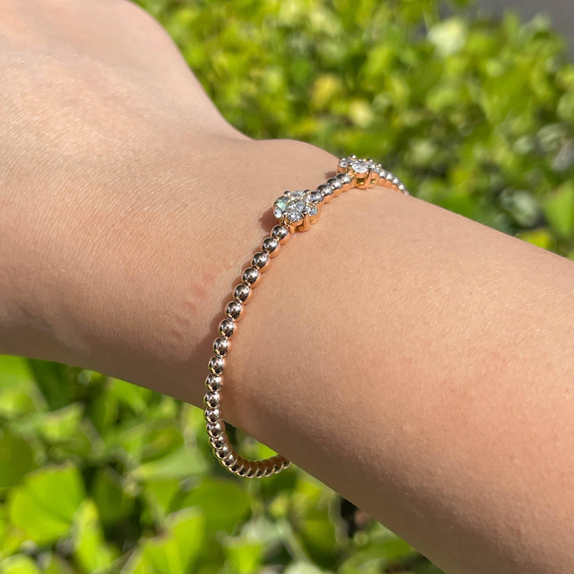 Bracciale Jay Feder in oro rosa 18k con diamanti e 2 fiori a grappolo In condizioni buone in vendita a Boca Raton, FL