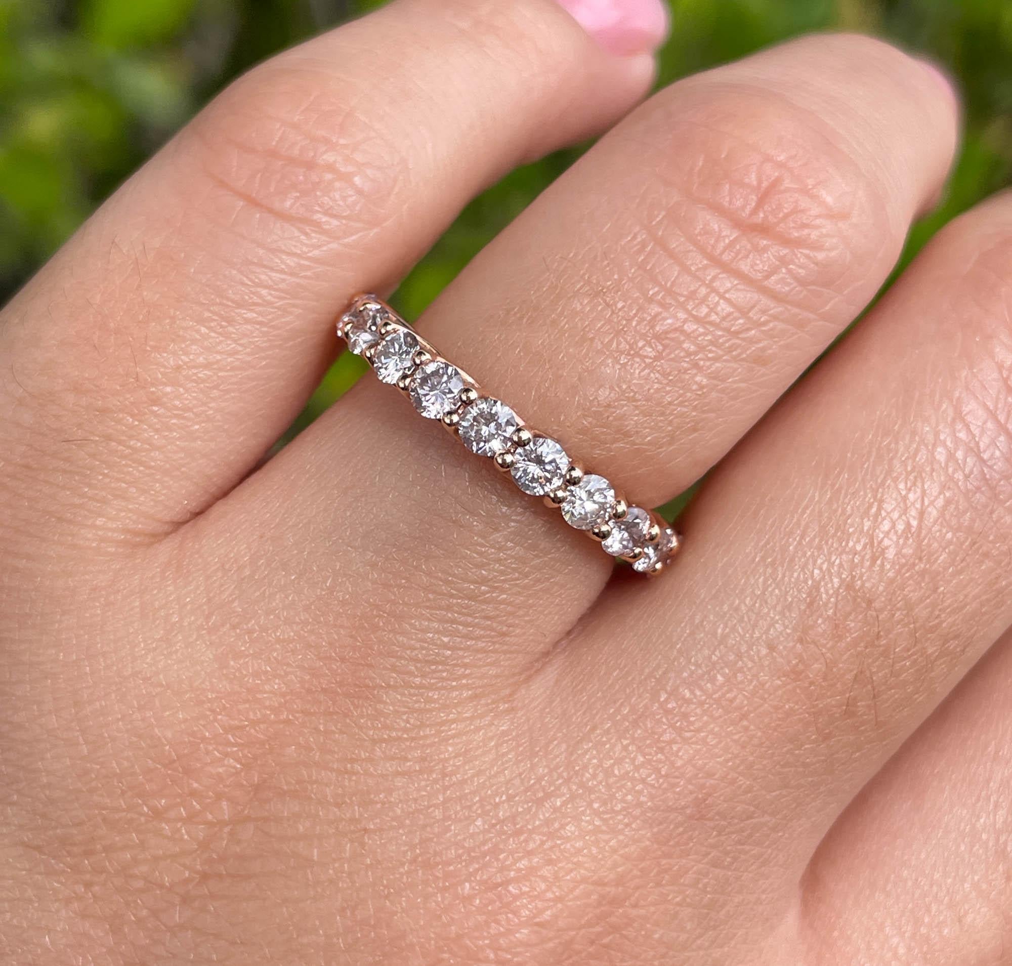 Jay Feder 18k Rose gold diamond ring; there are 21 pink diamonds; estimated total weight is 2.18ct.
The band’s width is 2.94mm. The ring size is 6.25 (not sizable).
Sits approx. 3.48mm from the top of the finger for your comfort. The total weight of