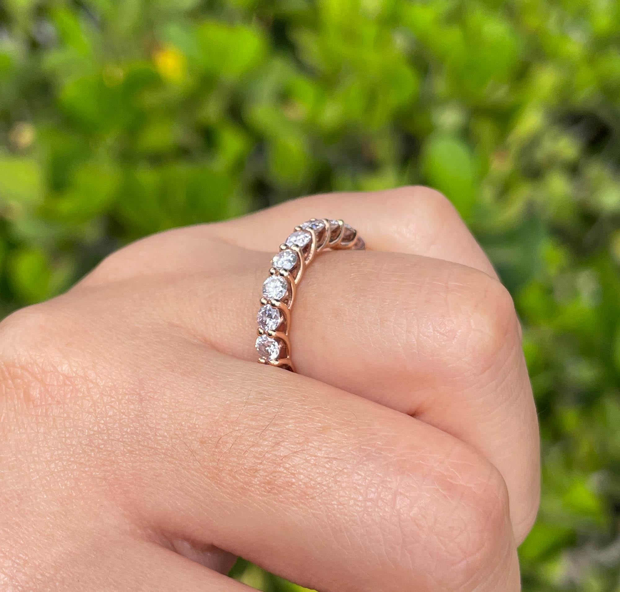 Women's Jay Feder 18k Rose Gold Diamond Shared Prong Eternity Band