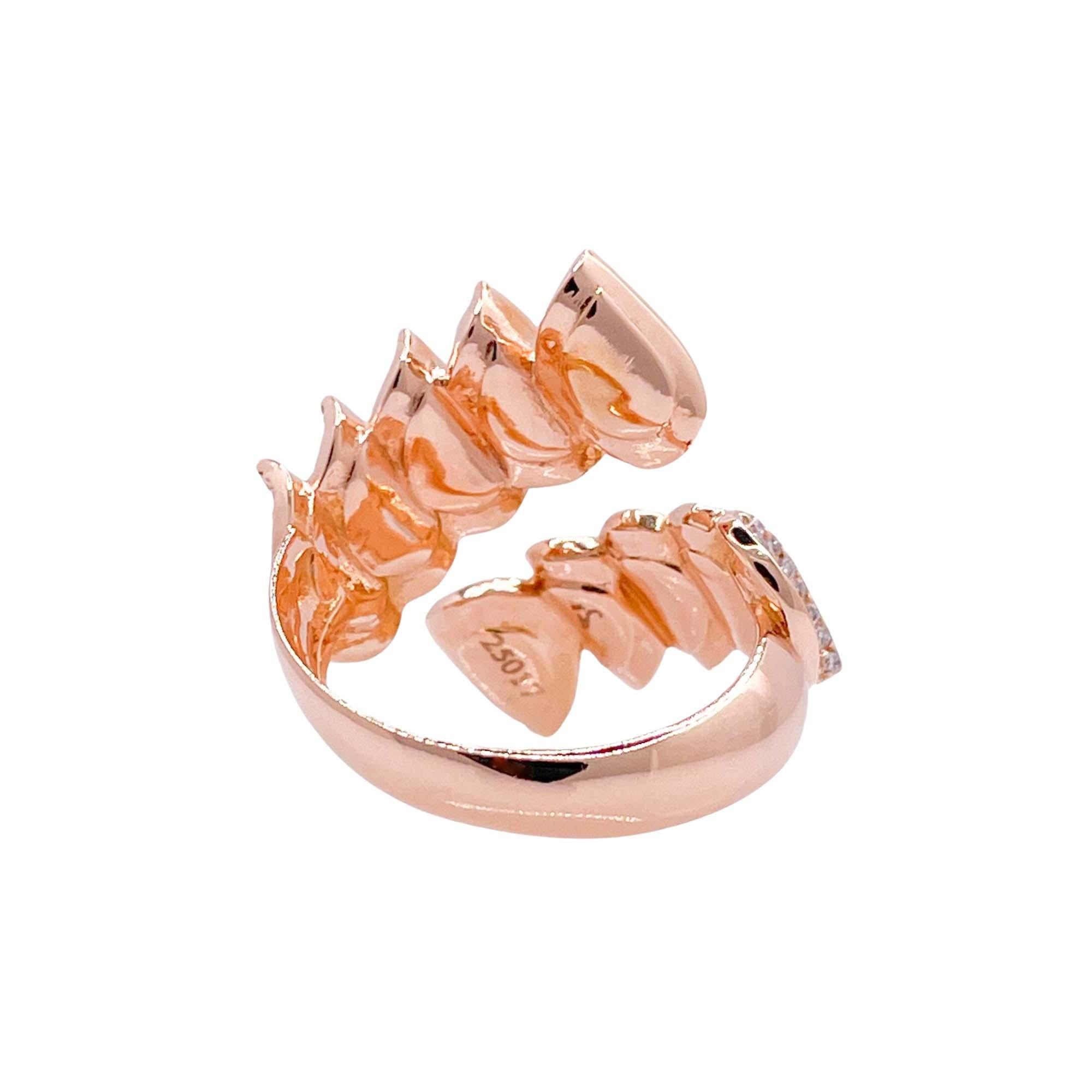 Femenino o masculino Jay Feder Anillo Cruzado de Oro Rosa de 18k con Diamante y Esmalte Blanco