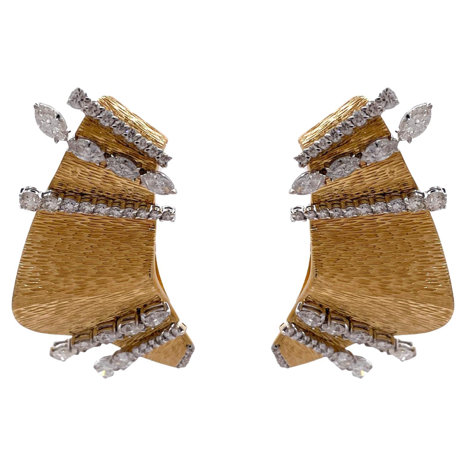 Jay Feder 18k Two Told Gold Diamond Wave Earrings For Sale