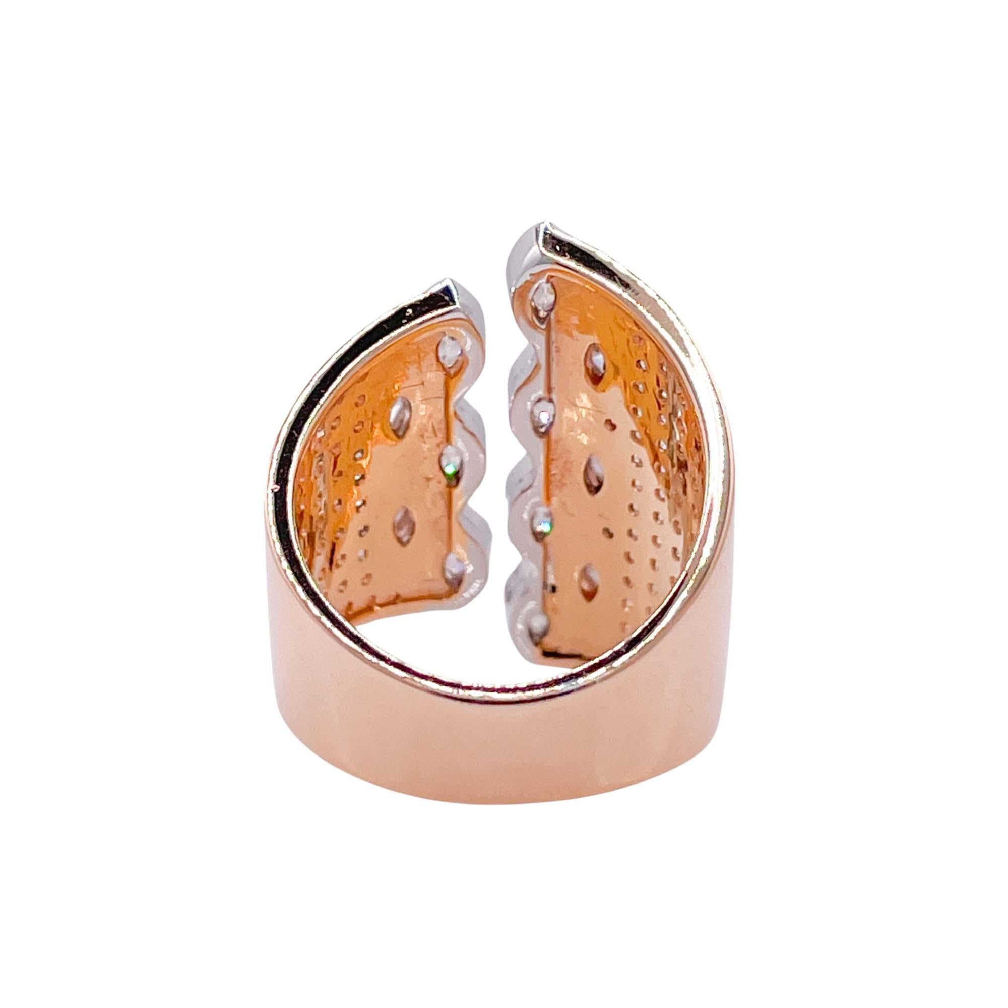 Women's or Men's Jay Feder 18k Two Tone Gold Diamond Cocktail Ring For Sale