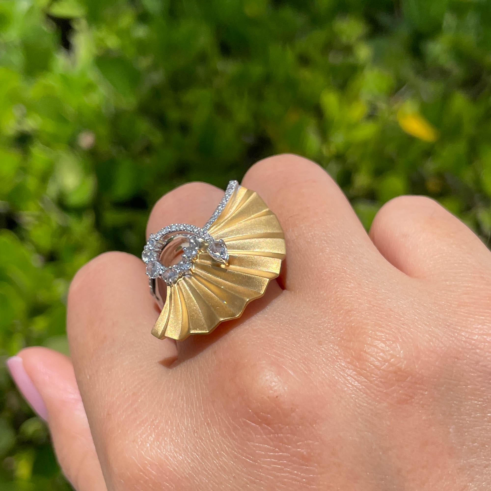 Jay Feder 18k Two Tone Gold Diamond Fan Plisse Ring  For Sale 3