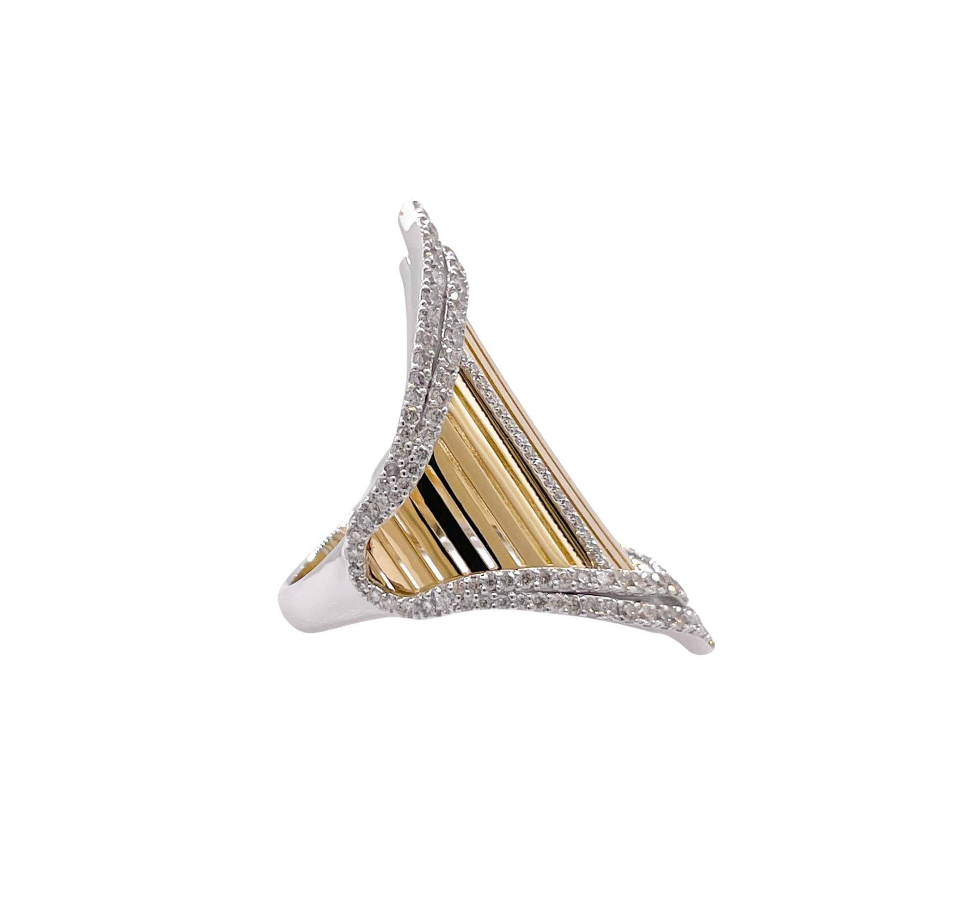 Jay Feder 18k Two Tone Gold Diamond Samba Ring In Good Condition For Sale In Boca Raton, FL