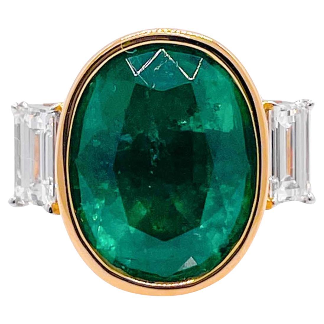 Jay Feder 18k Two Tone Gold Green Emerald and Diamond Three Stone Ring