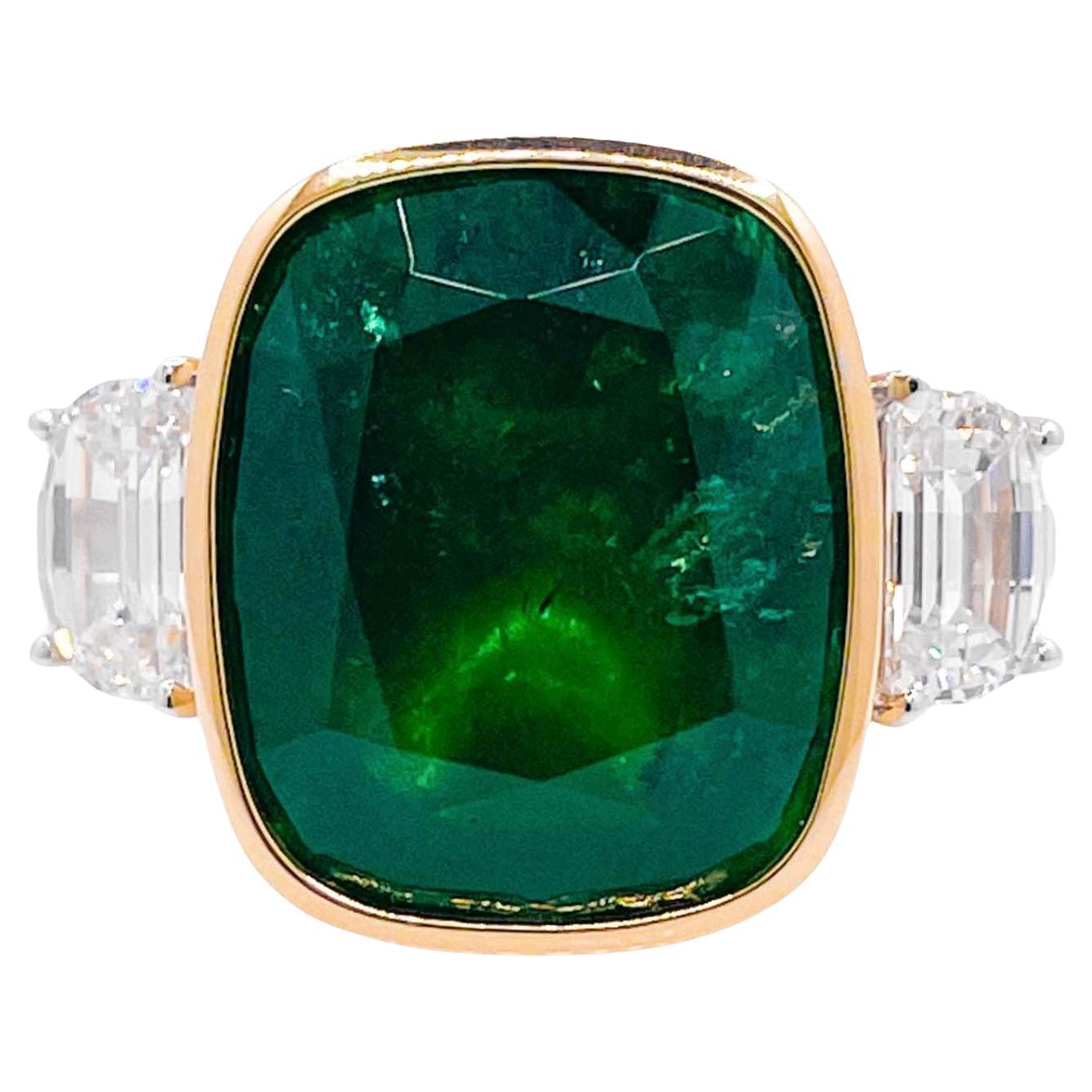 Jay Feder 18k Two Tone Gold Green Emerald and Diamond Three Stone Ring